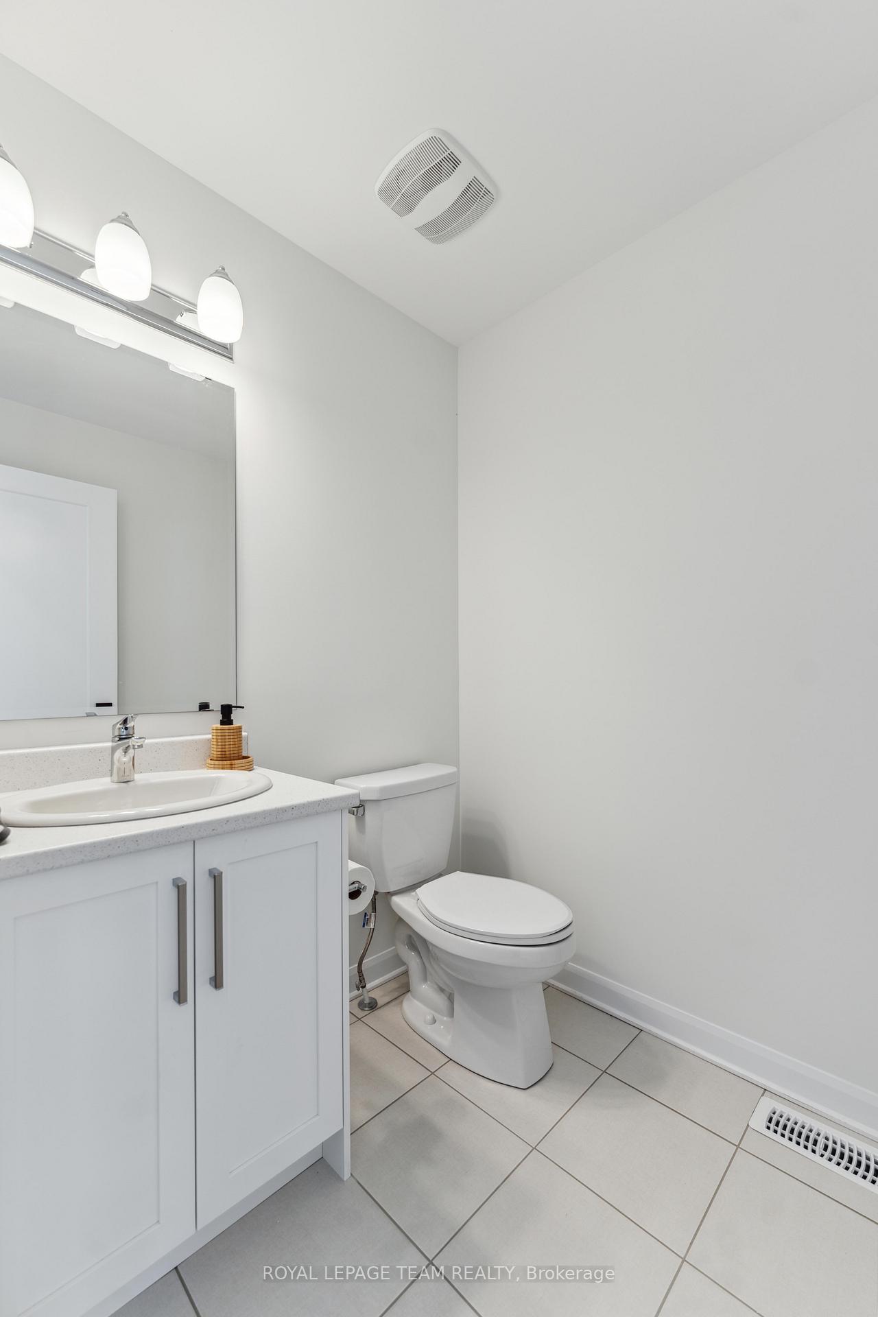 Photo 4 of 168 Invention Boulevard, Ottawa, Kanata - Morgan's Grant/South March — HOMEH