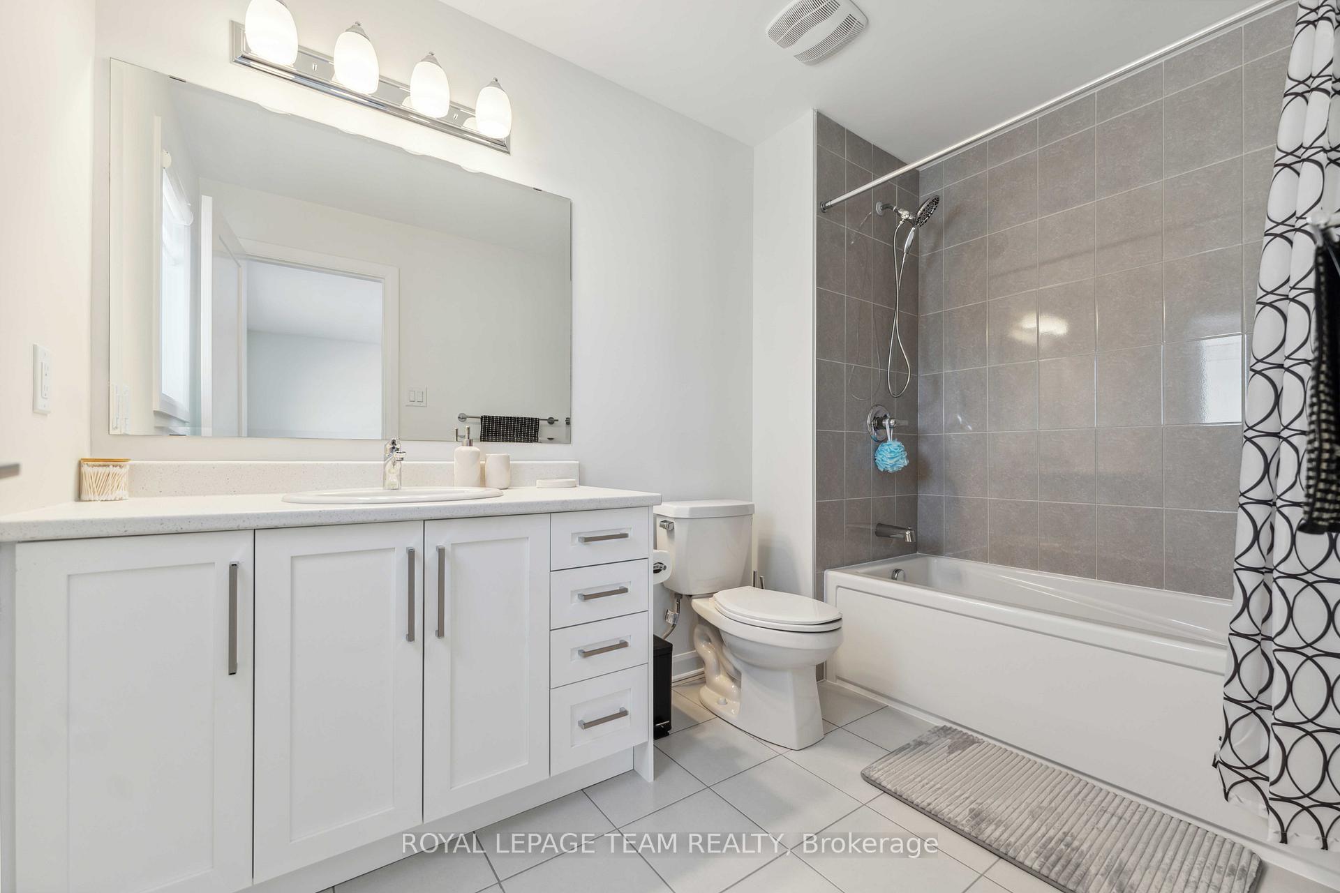 Photo 8 of 168 Invention Boulevard, Ottawa, Kanata - Morgan's Grant/South March — HOMEH