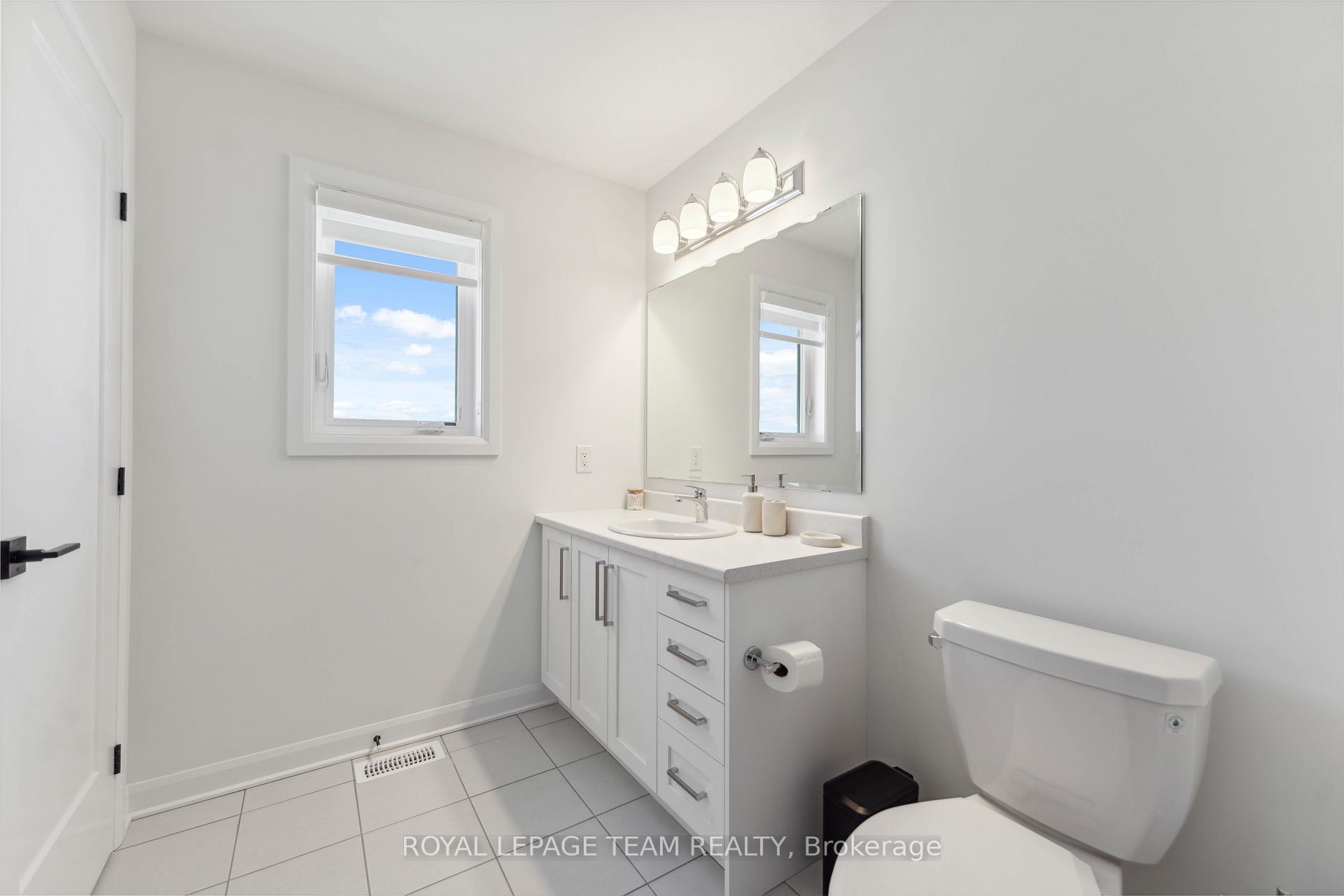 Photo 9 of 168 Invention Boulevard, Ottawa, Kanata - Morgan's Grant/South March — HOMEH
