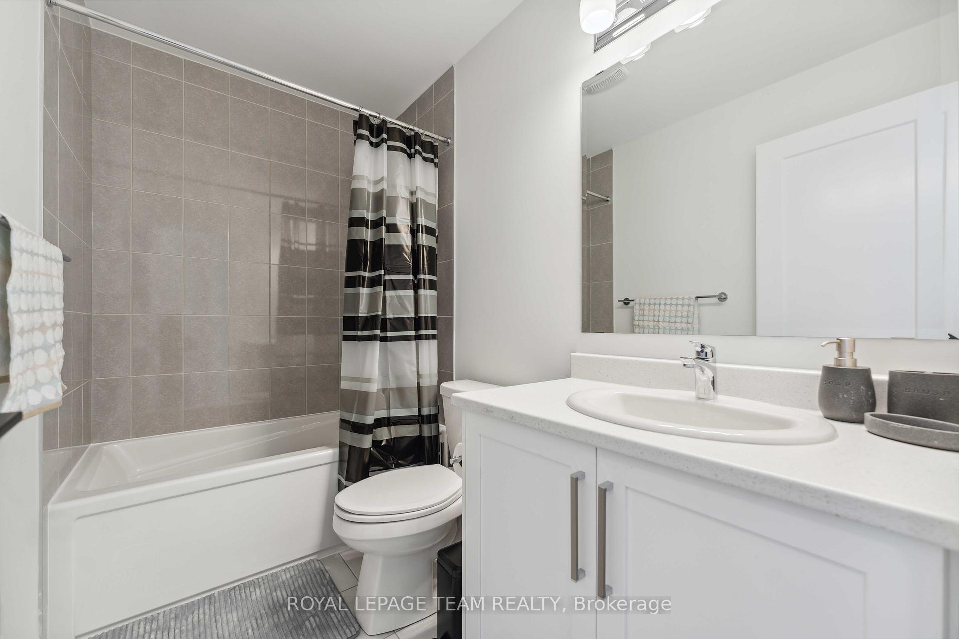 Photo 13 of 168 Invention Boulevard, Ottawa, Kanata - Morgan's Grant/South March — HOMEH