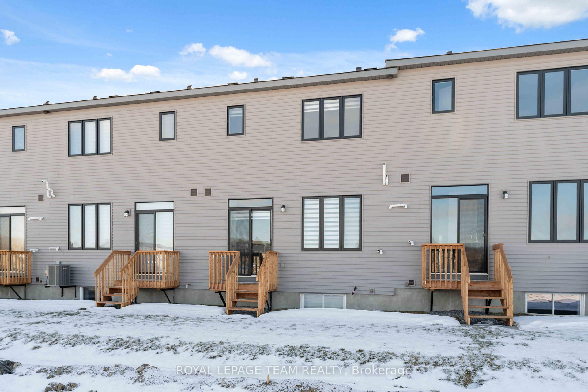 Photo 18 of 168 Invention Boulevard, Ottawa, Kanata - Morgan's Grant/South March — HOMEH