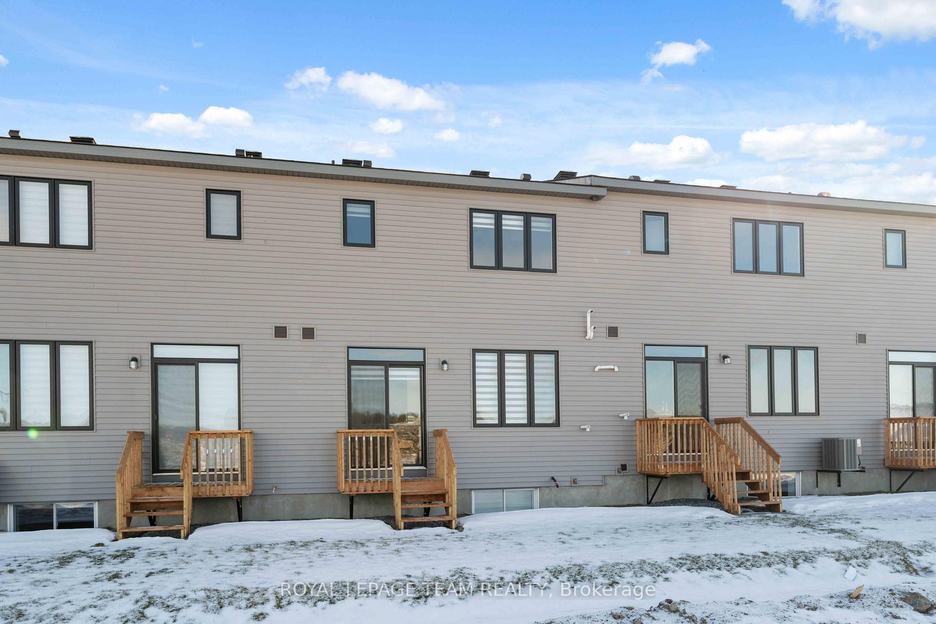 Photo 19 of 168 Invention Boulevard, Ottawa, Kanata - Morgan's Grant/South March — HOMEH