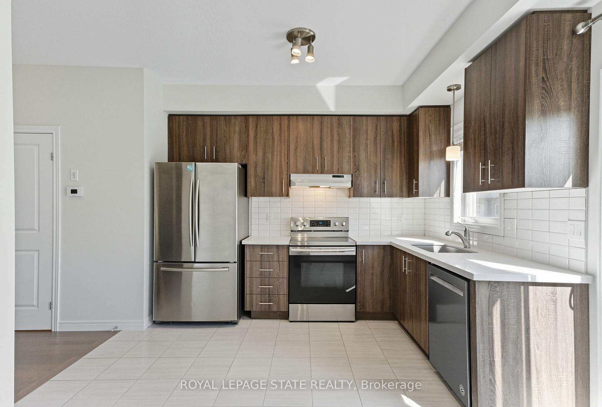 Photo 8 of 10 Marr Lane, Hamilton, Meadowlands — HOMEH