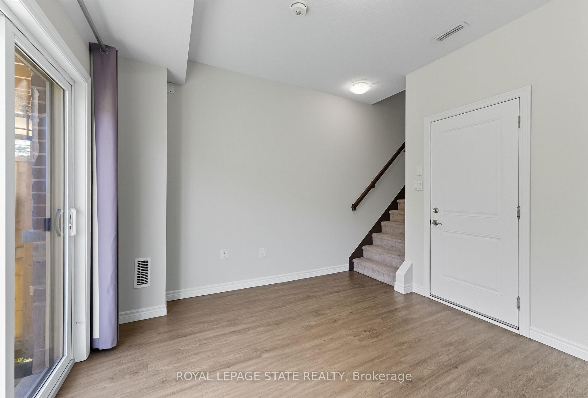 Photo 26 of 10 Marr Lane, Hamilton, Meadowlands — HOMEH