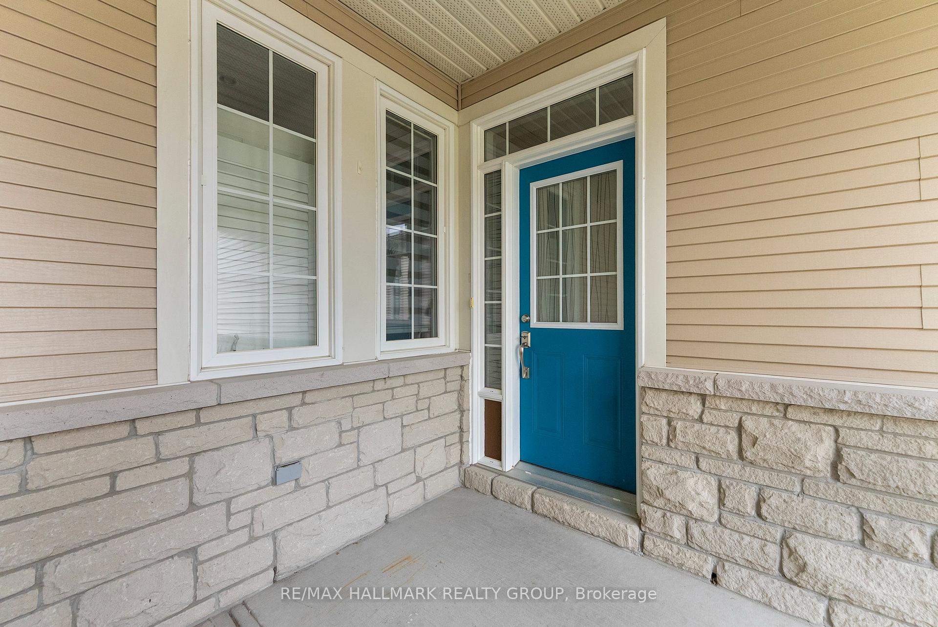 Photo 10 of 827 Tabaret Street, Ottawa, Kanata - Emerald Meadows/Trailwest — HOMEH