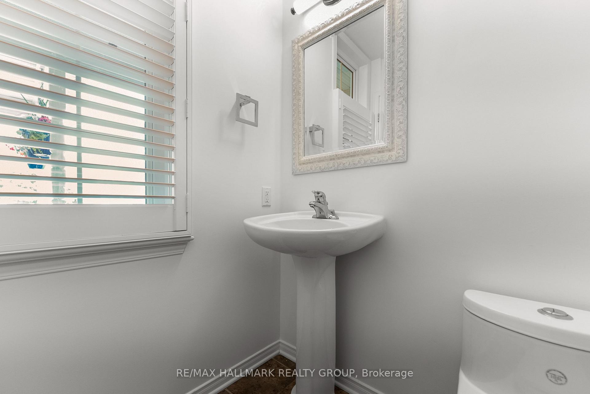 Photo 14 of 827 Tabaret Street, Ottawa, Kanata - Emerald Meadows/Trailwest — HOMEH