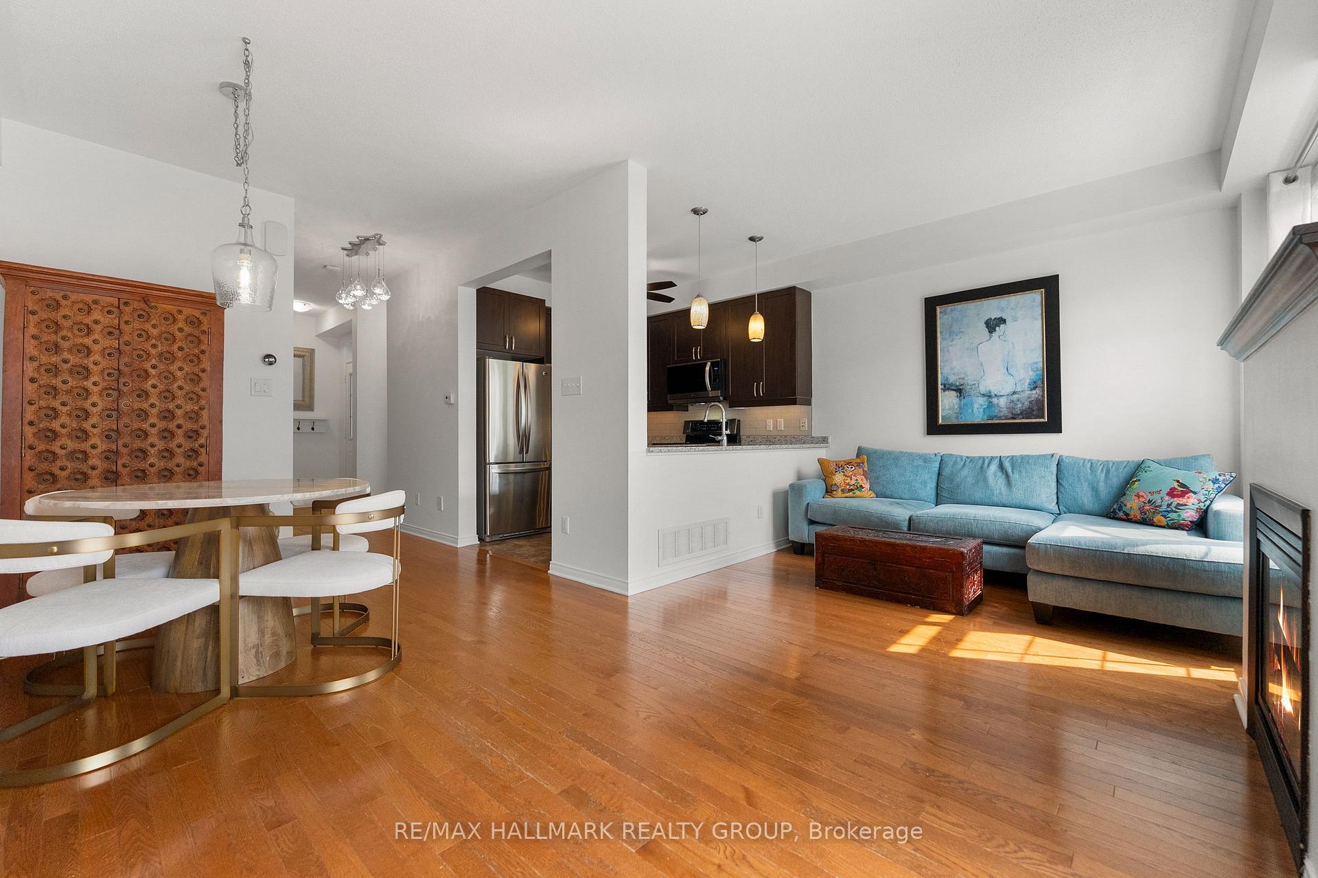 Photo 16 of 827 Tabaret Street, Ottawa, Kanata - Emerald Meadows/Trailwest — HOMEH