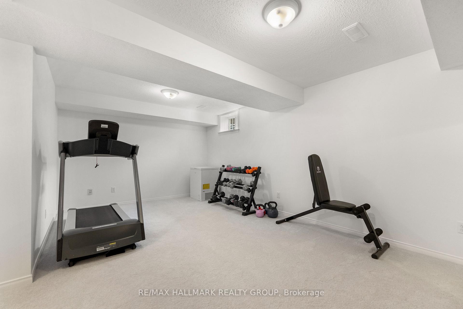 Photo 36 of 827 Tabaret Street, Ottawa, Kanata - Emerald Meadows/Trailwest — HOMEH