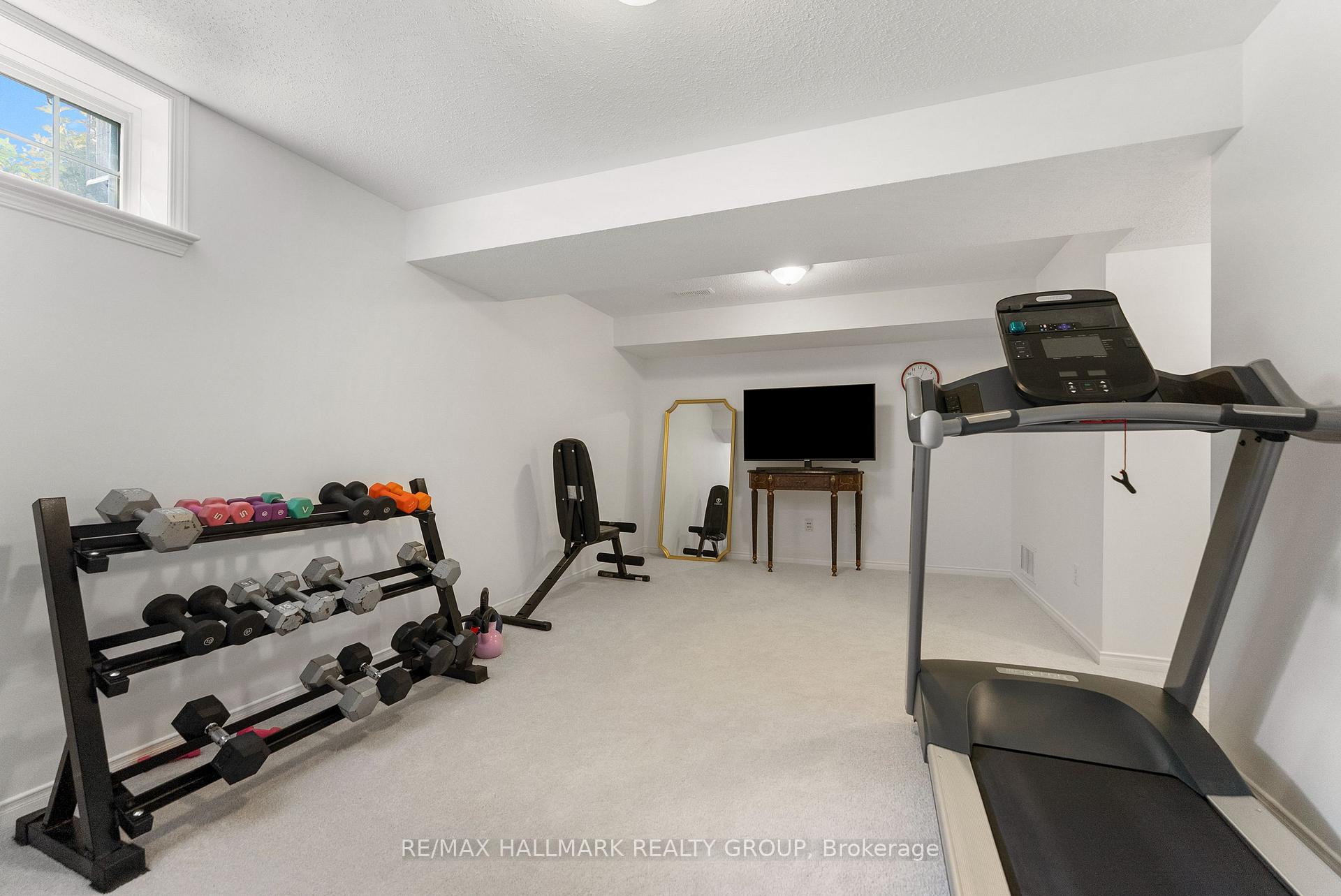 Photo 37 of 827 Tabaret Street, Ottawa, Kanata - Emerald Meadows/Trailwest — HOMEH