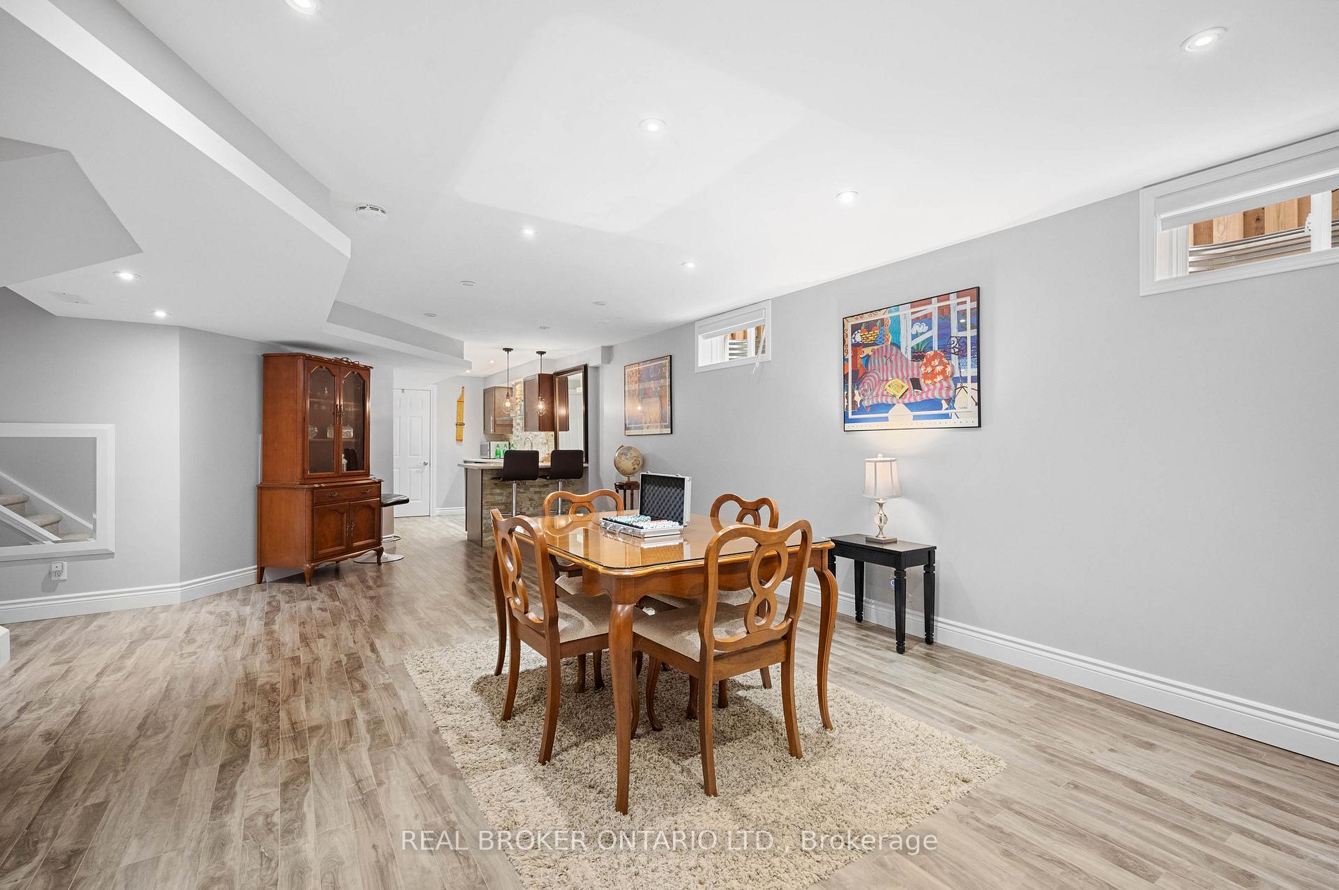 Photo 25 of 904 Magdalena Court, Kitchener — HOMEH
