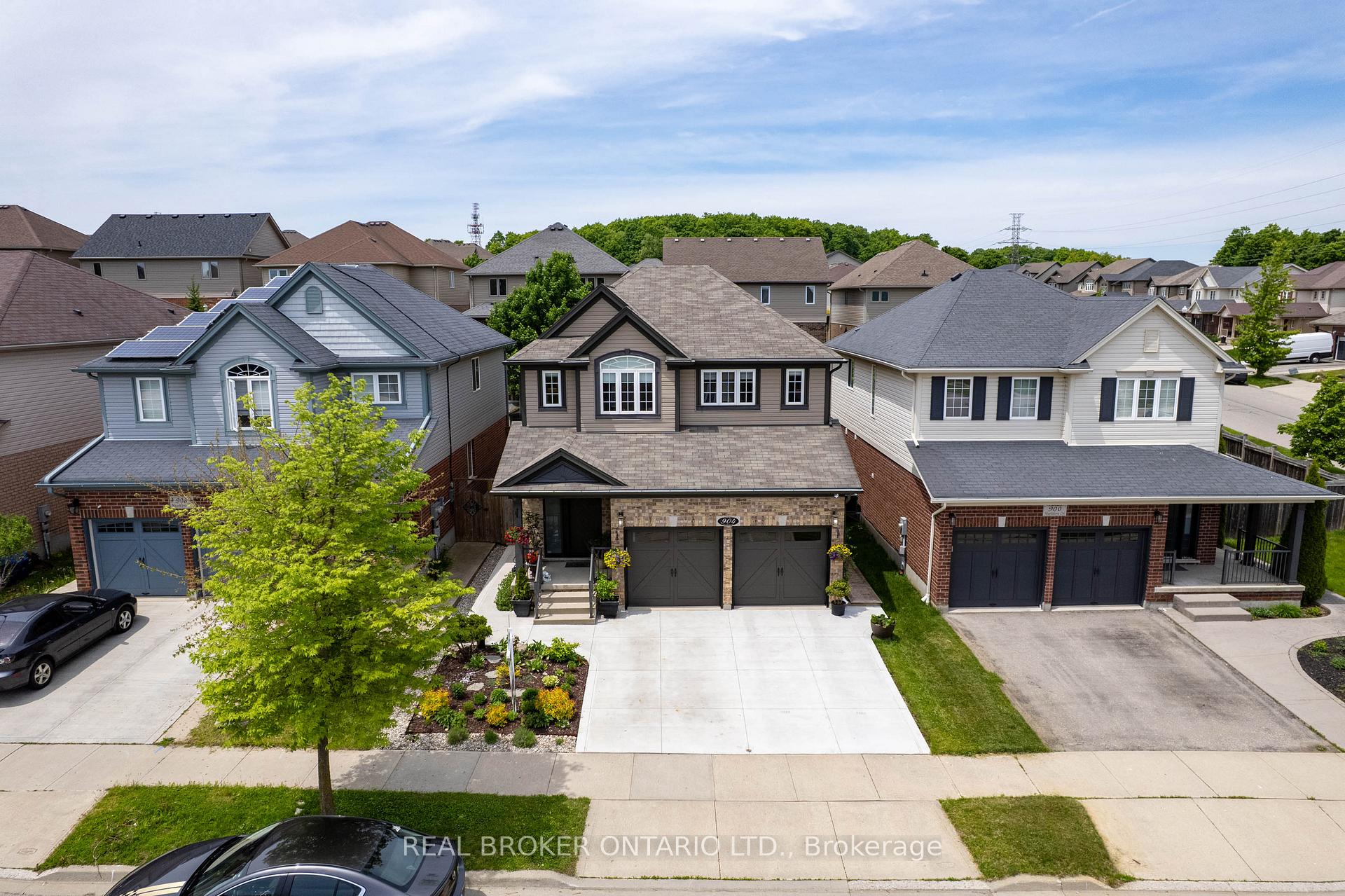 Photo 35 of 904 Magdalena Court, Kitchener — HOMEH