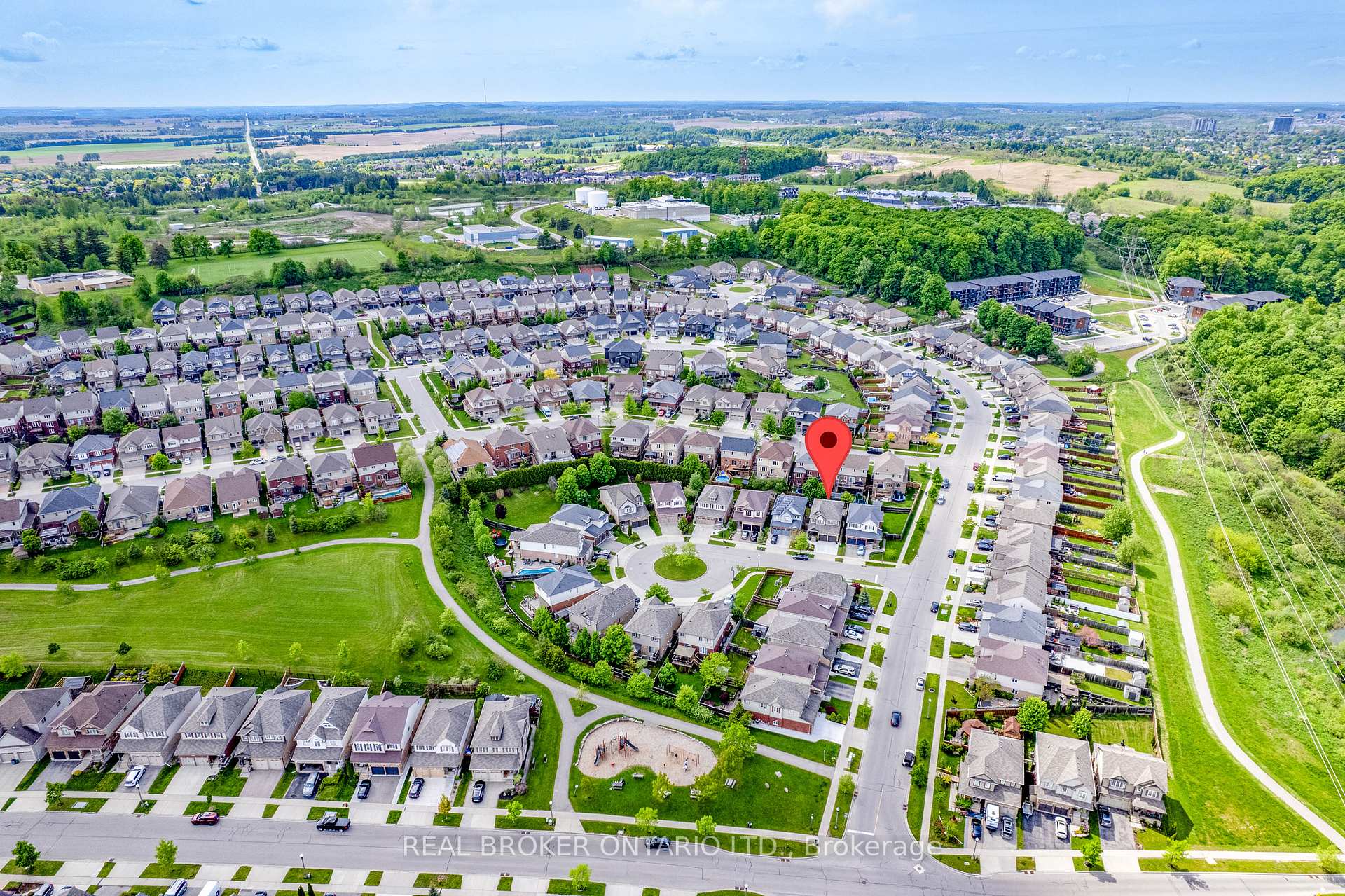 Photo 37 of 904 Magdalena Court, Kitchener — HOMEH