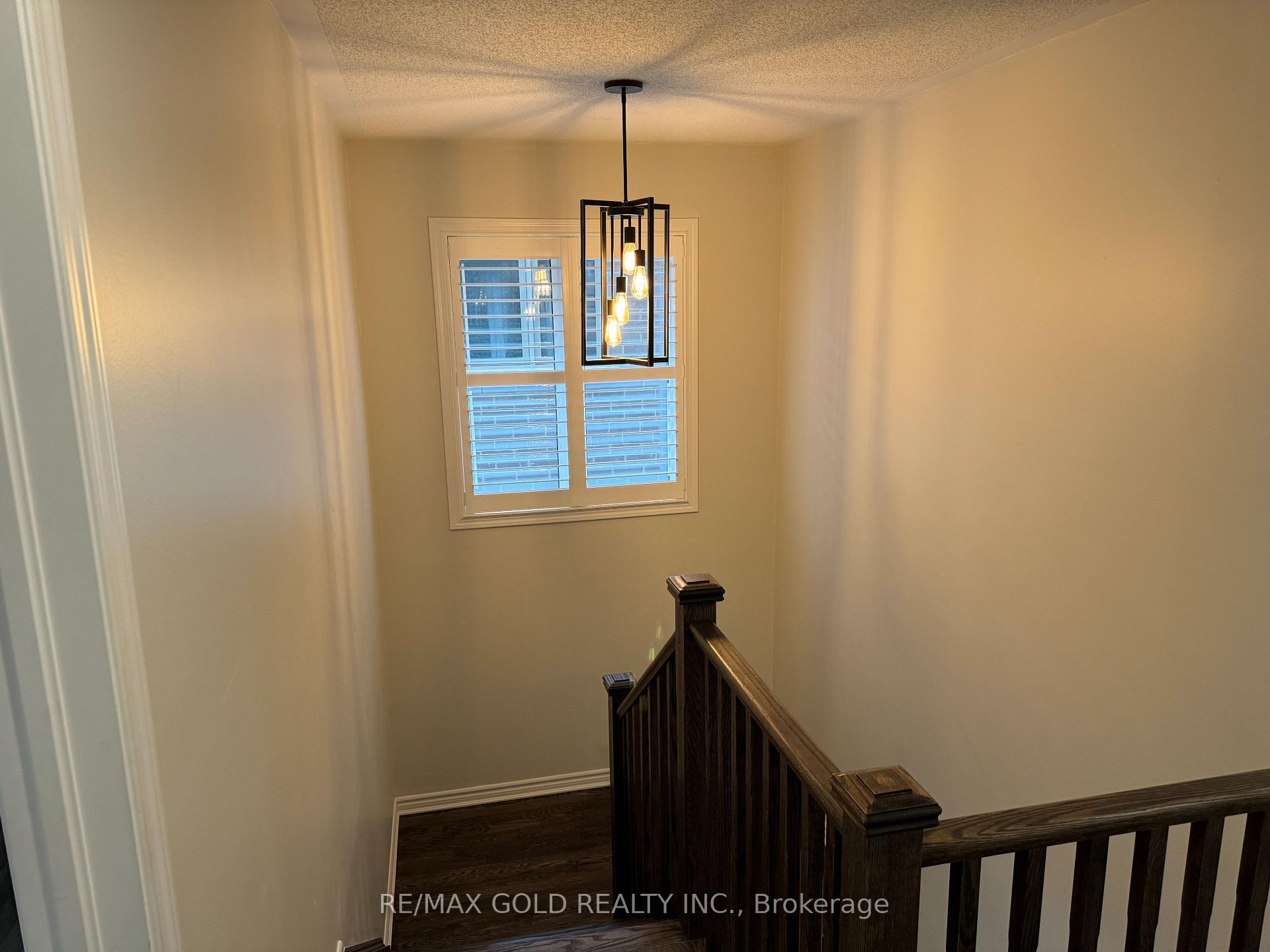 Photo 10 of 1459 Sycamore Garden, Milton, Cobban — HOMEH