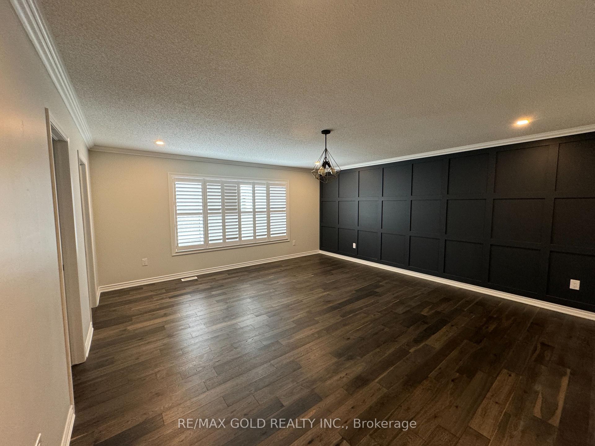 Photo 12 of 1459 Sycamore Garden, Milton, Cobban — HOMEH