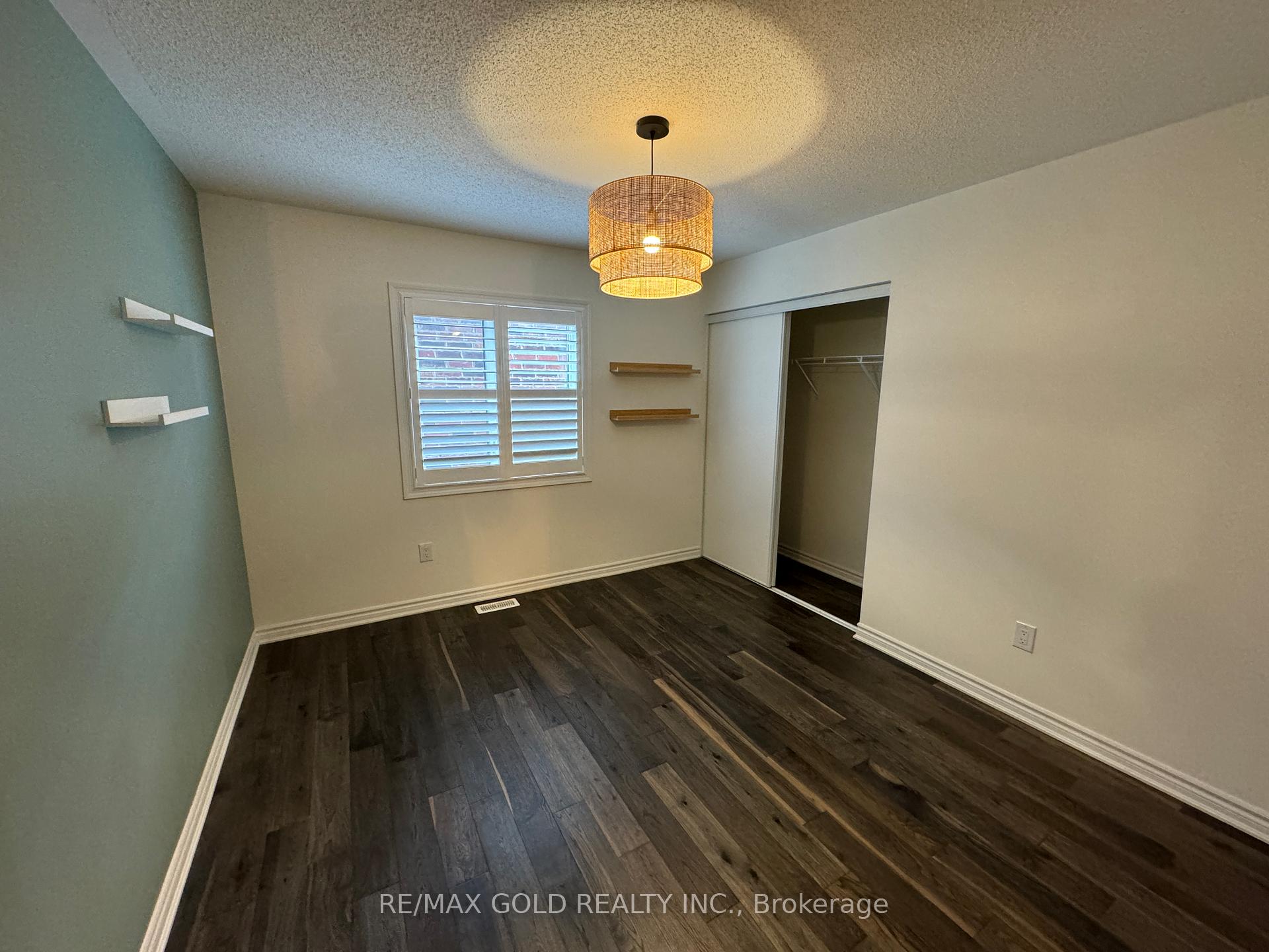 Photo 13 of 1459 Sycamore Garden, Milton, Cobban — HOMEH