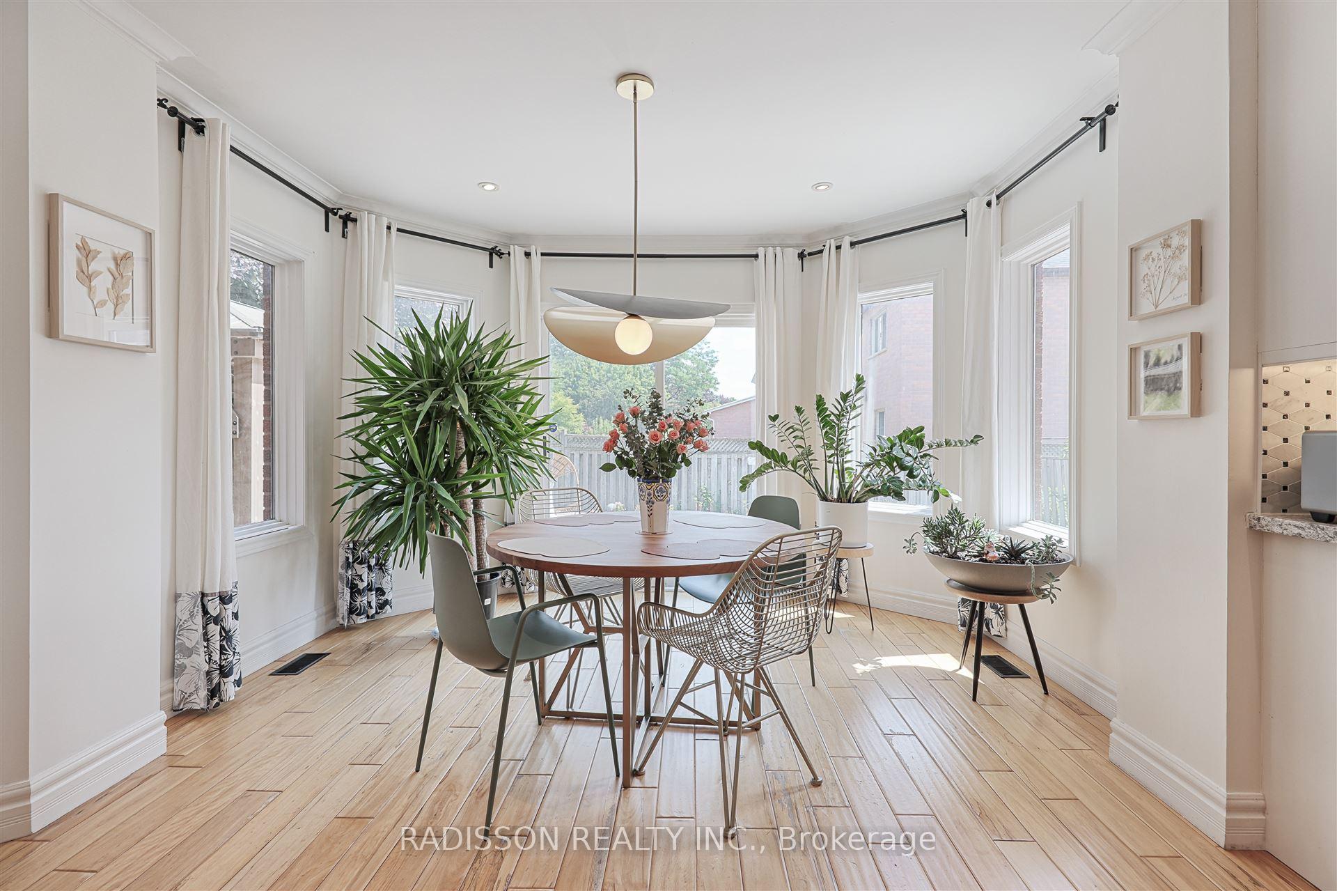 Photo 10 of 3 Macrill Road, Markham, Cachet — HOMEH