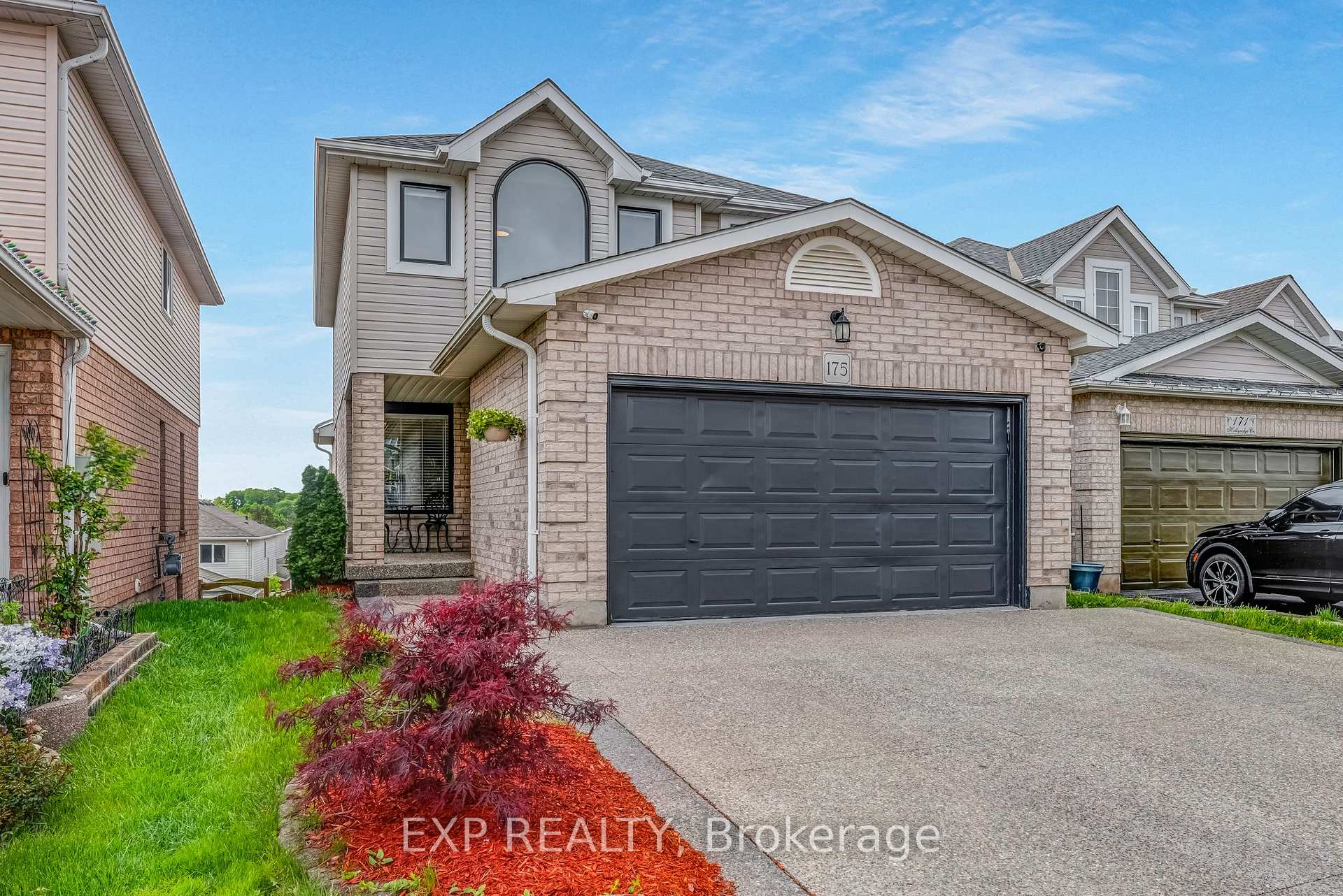 Photo 2 of 175 Hollyridge Crescent, Kitchener — HOMEH