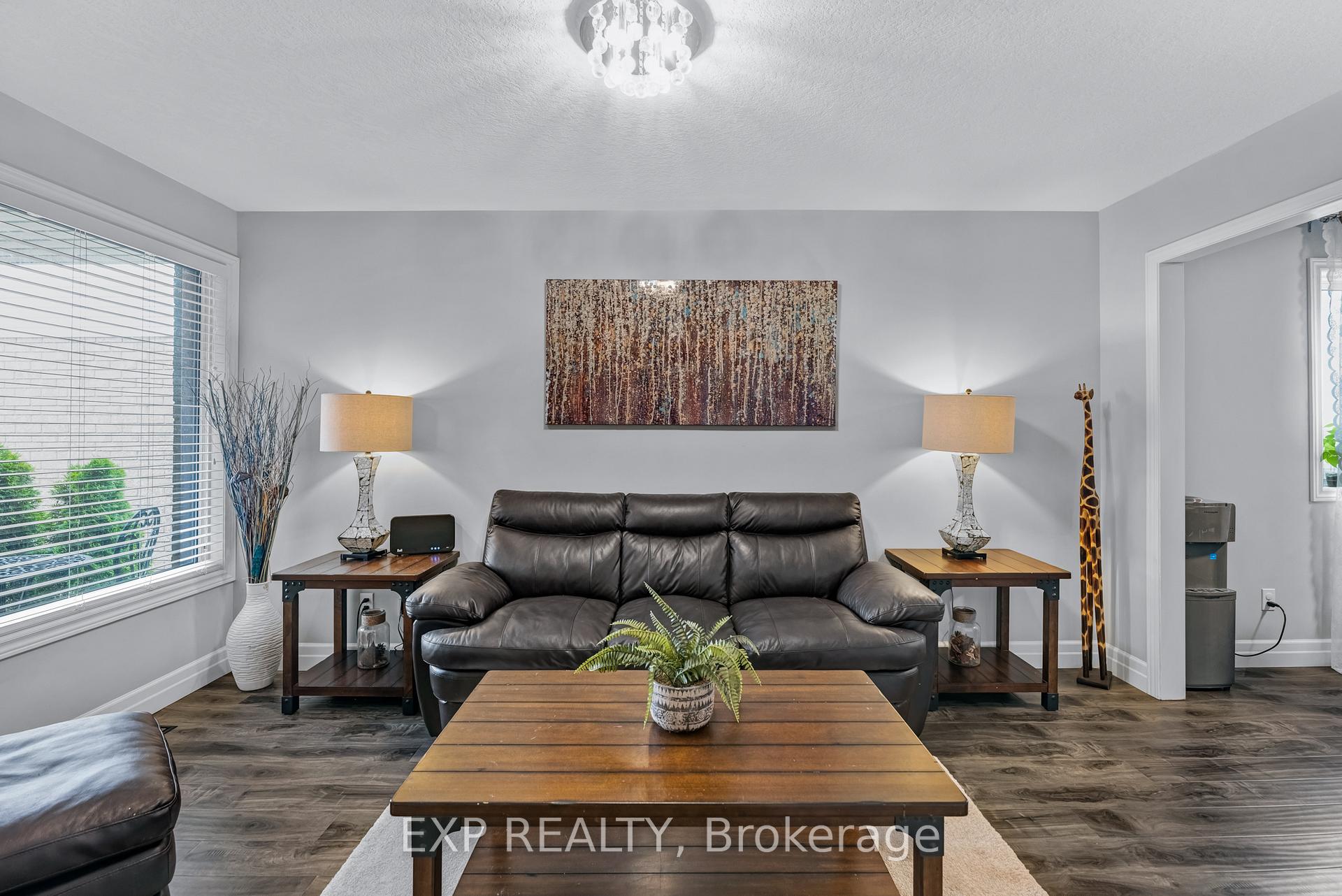 Photo 6 of 175 Hollyridge Crescent, Kitchener — HOMEH