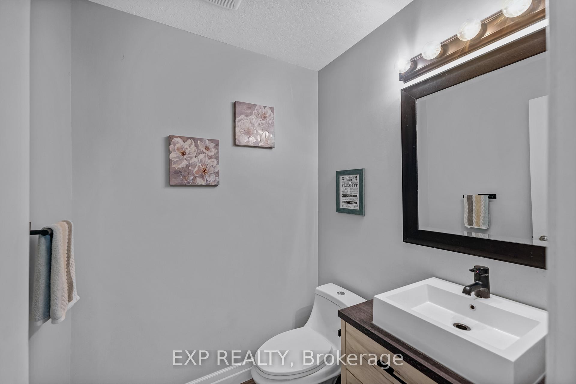 Photo 21 of 175 Hollyridge Crescent, Kitchener — HOMEH