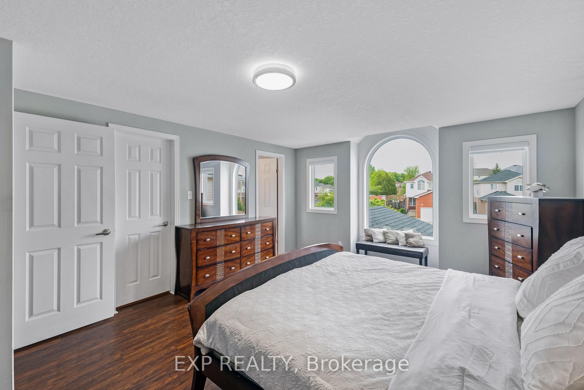 Photo 26 of 175 Hollyridge Crescent, Kitchener — HOMEH