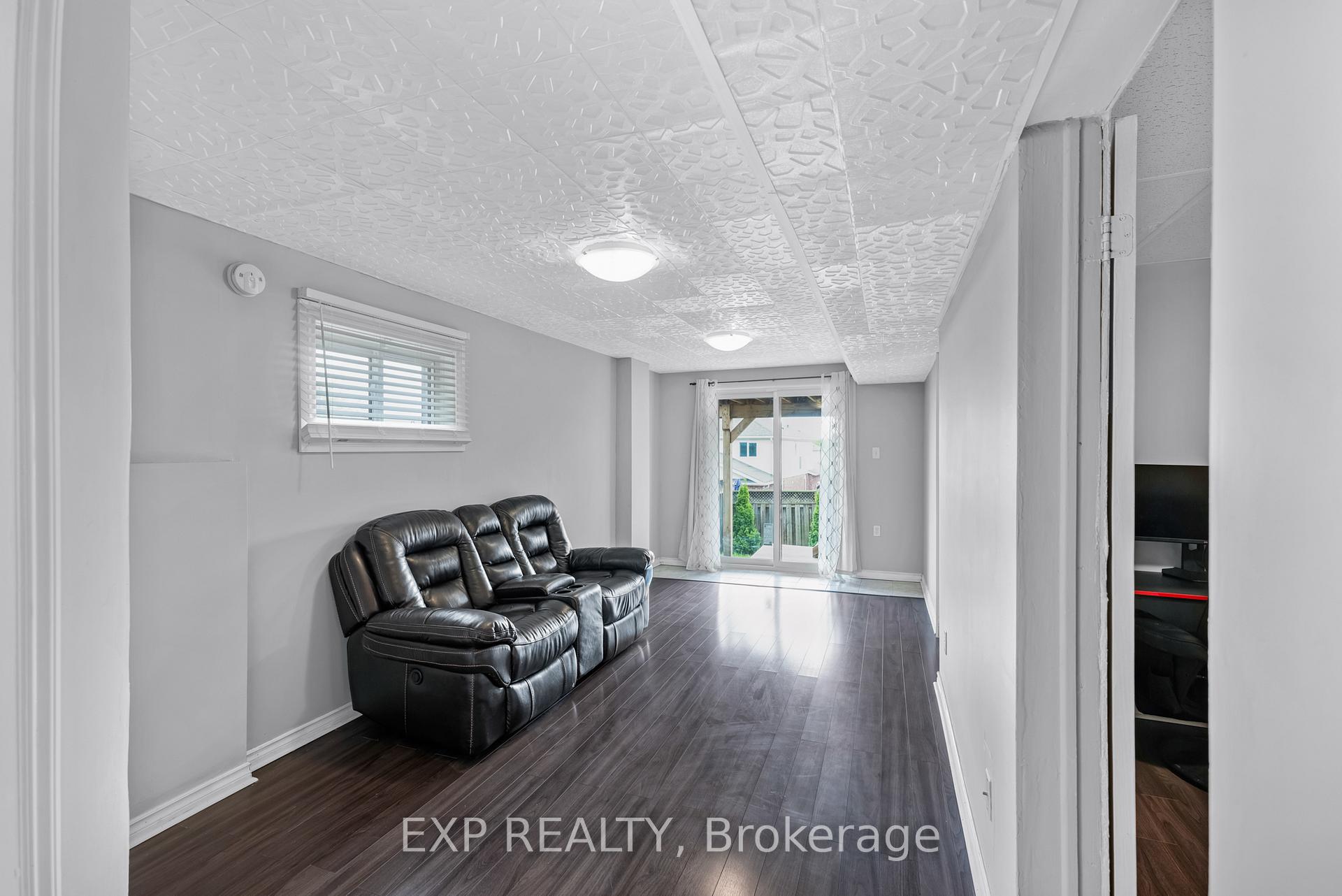 Photo 36 of 175 Hollyridge Crescent, Kitchener — HOMEH