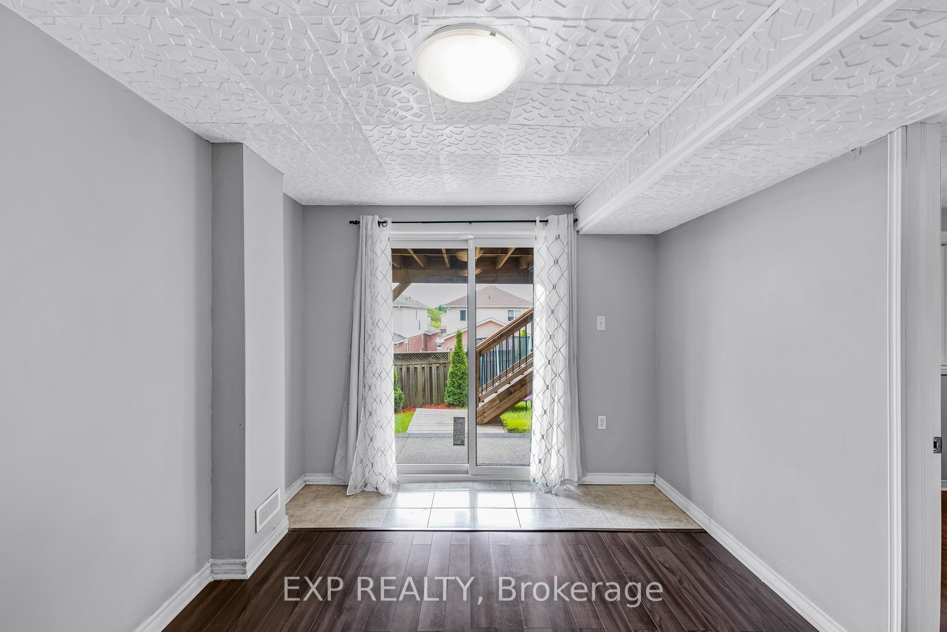 Photo 40 of 175 Hollyridge Crescent, Kitchener — HOMEH