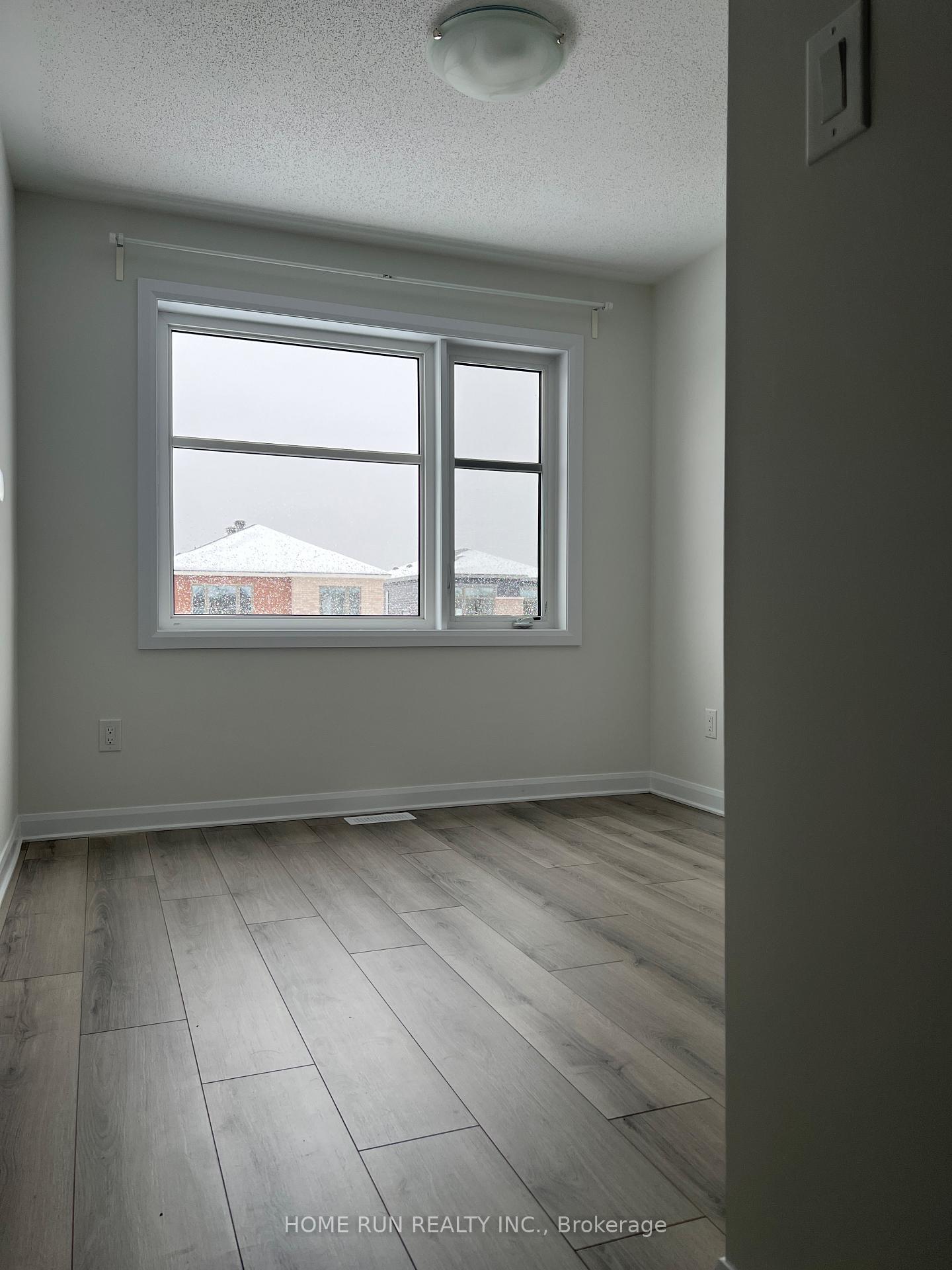 Photo 11 of 156 Invention Boulevard, Ottawa, Kanata - Morgan's Grant/South March — HOMEH