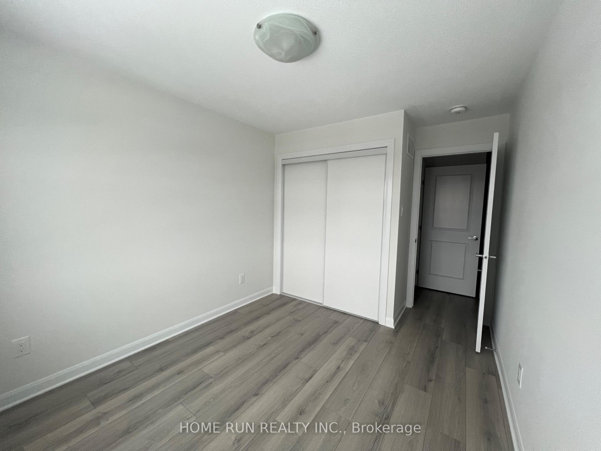 Photo 12 of 156 Invention Boulevard, Ottawa, Kanata - Morgan's Grant/South March — HOMEH