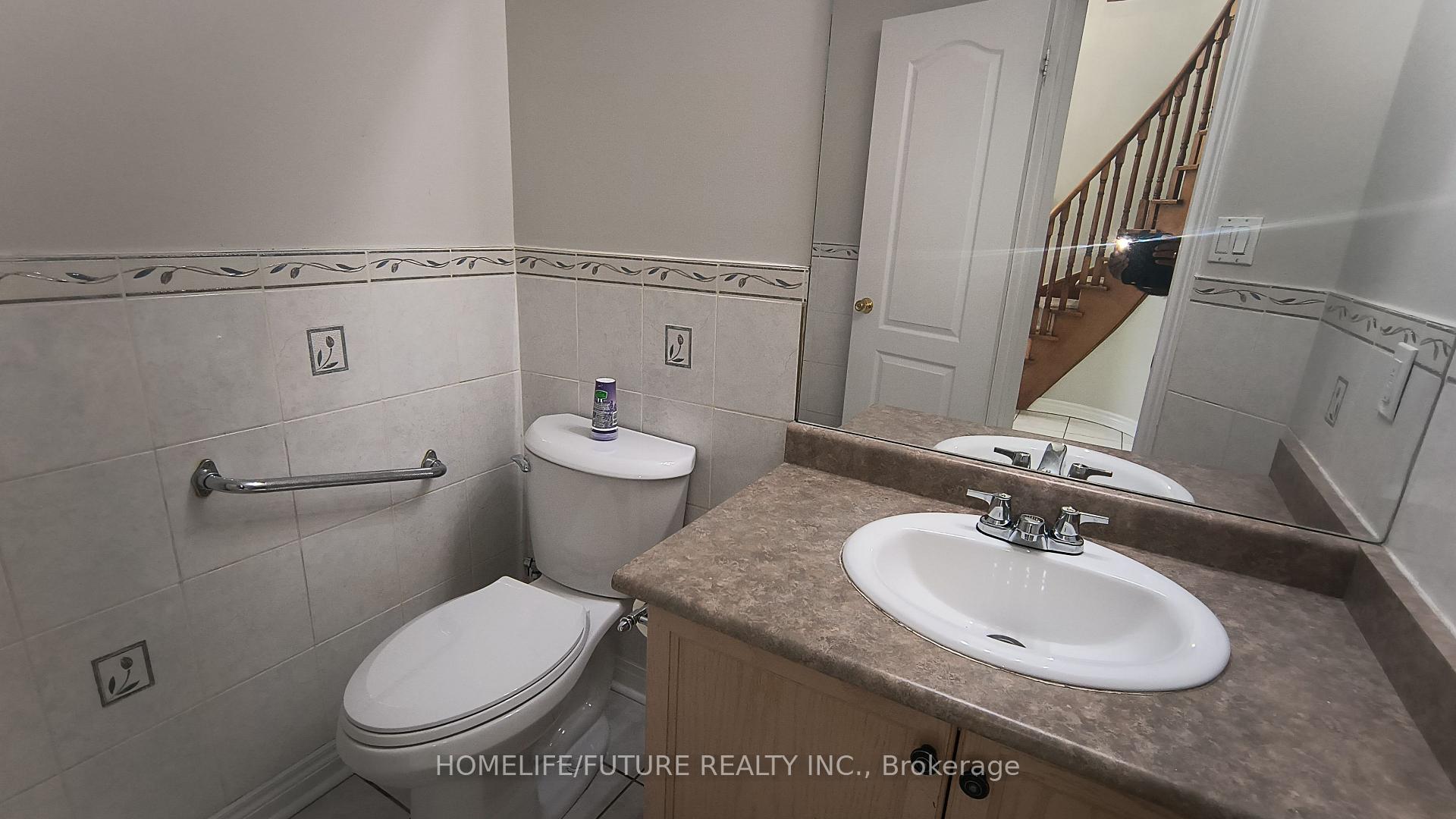 Photo 3 of 107 Eastvale Drive, Markham, Cedarwood — HOMEH