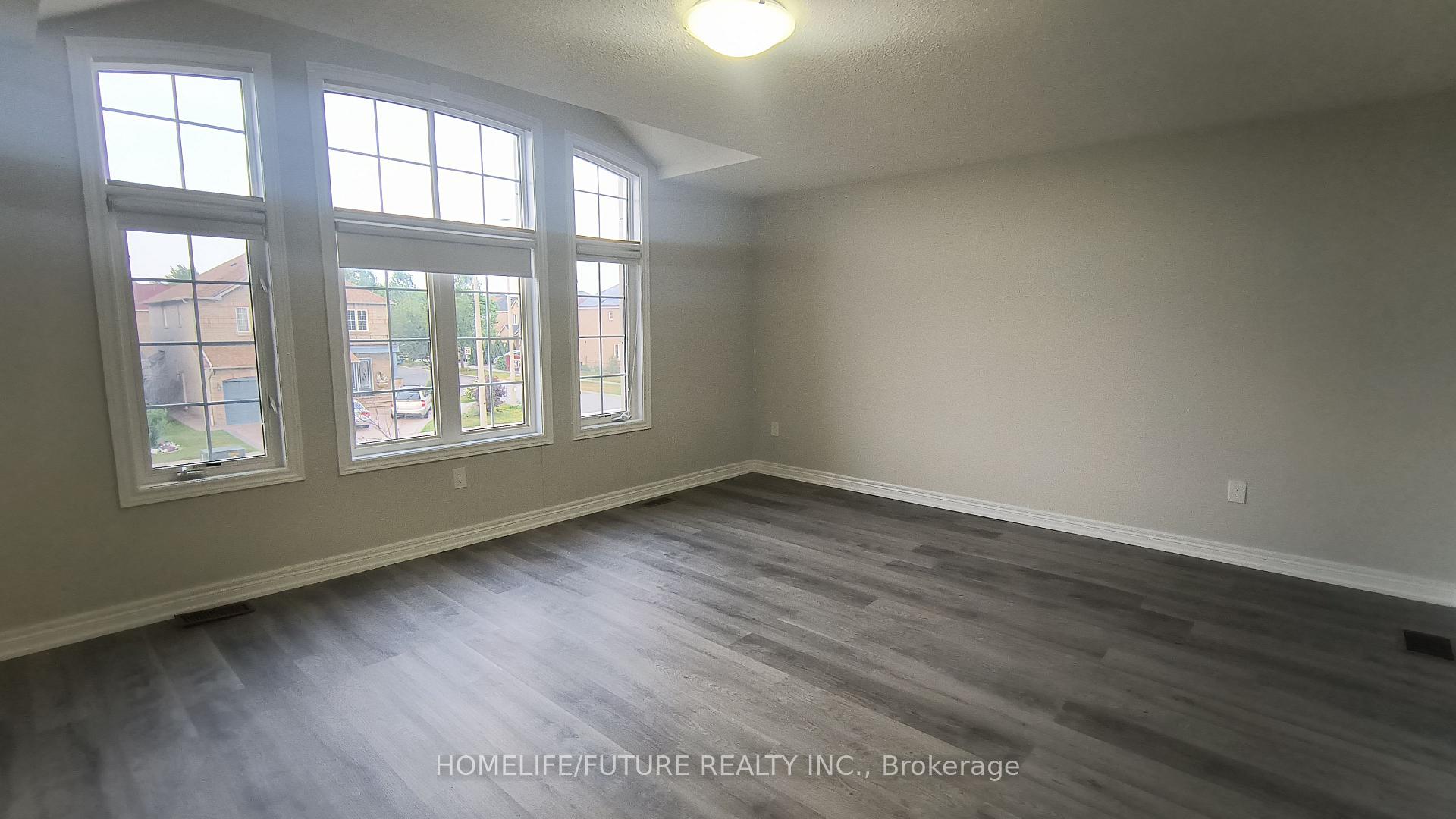 Photo 14 of 107 Eastvale Drive, Markham, Cedarwood — HOMEH