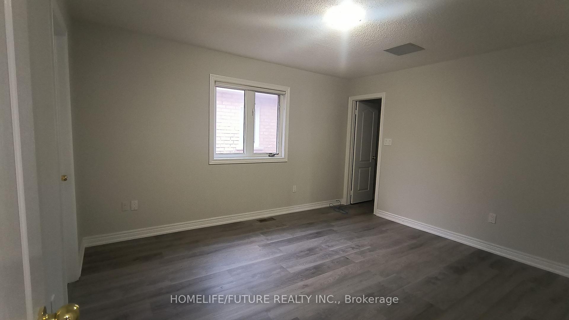 Photo 16 of 107 Eastvale Drive, Markham, Cedarwood — HOMEH