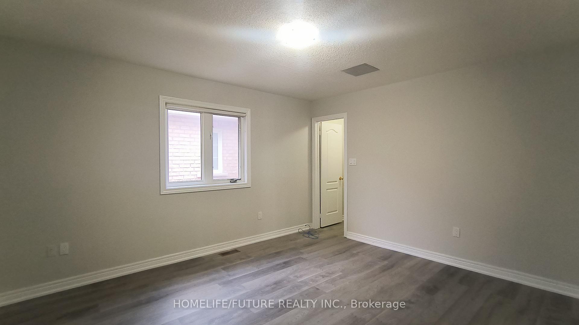 Photo 18 of 107 Eastvale Drive, Markham, Cedarwood — HOMEH