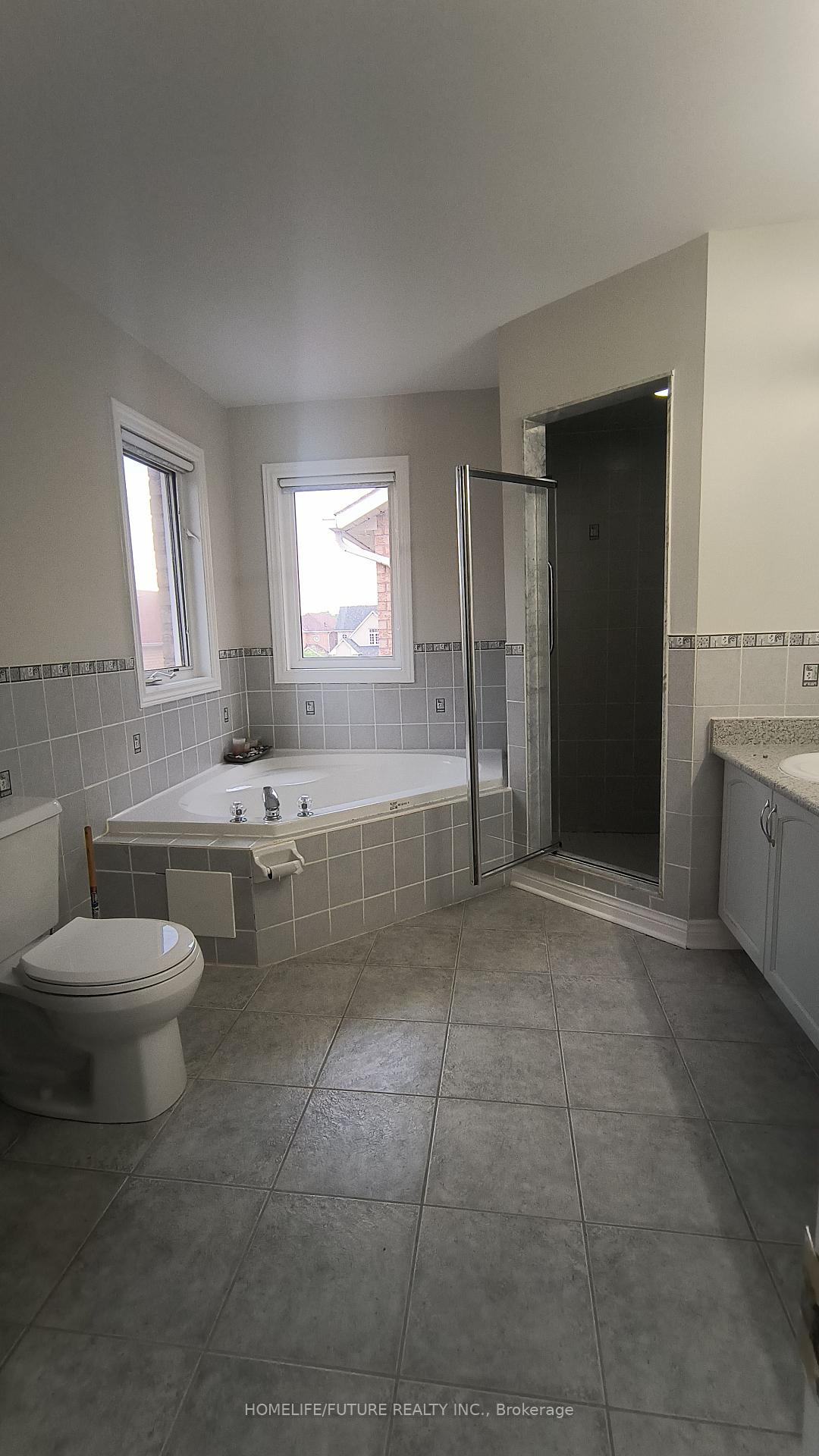 Photo 23 of 107 Eastvale Drive, Markham, Cedarwood — HOMEH