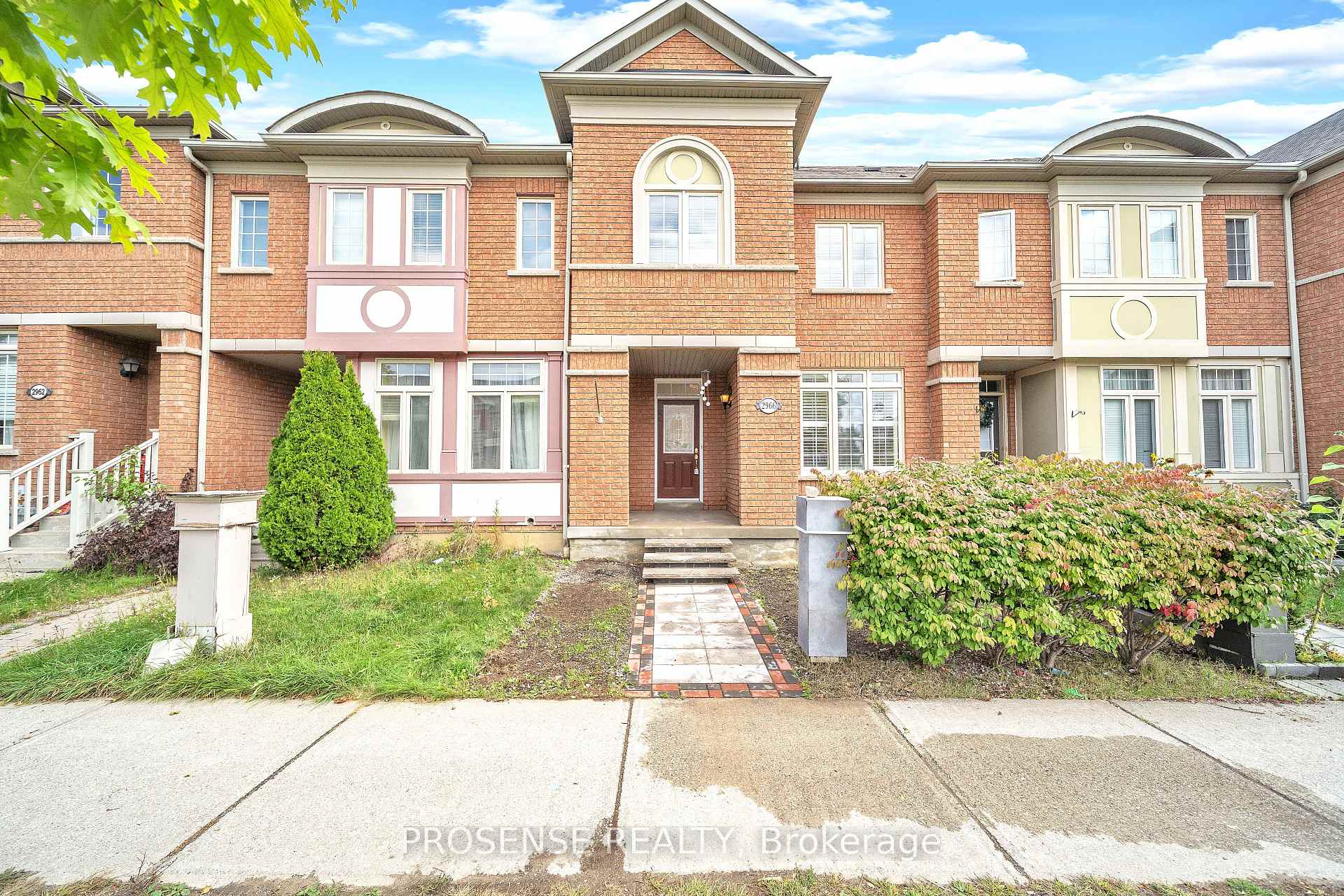Photo 3 of 2966 Bur Oak Avenue, Markham, Cornell — HOMEH