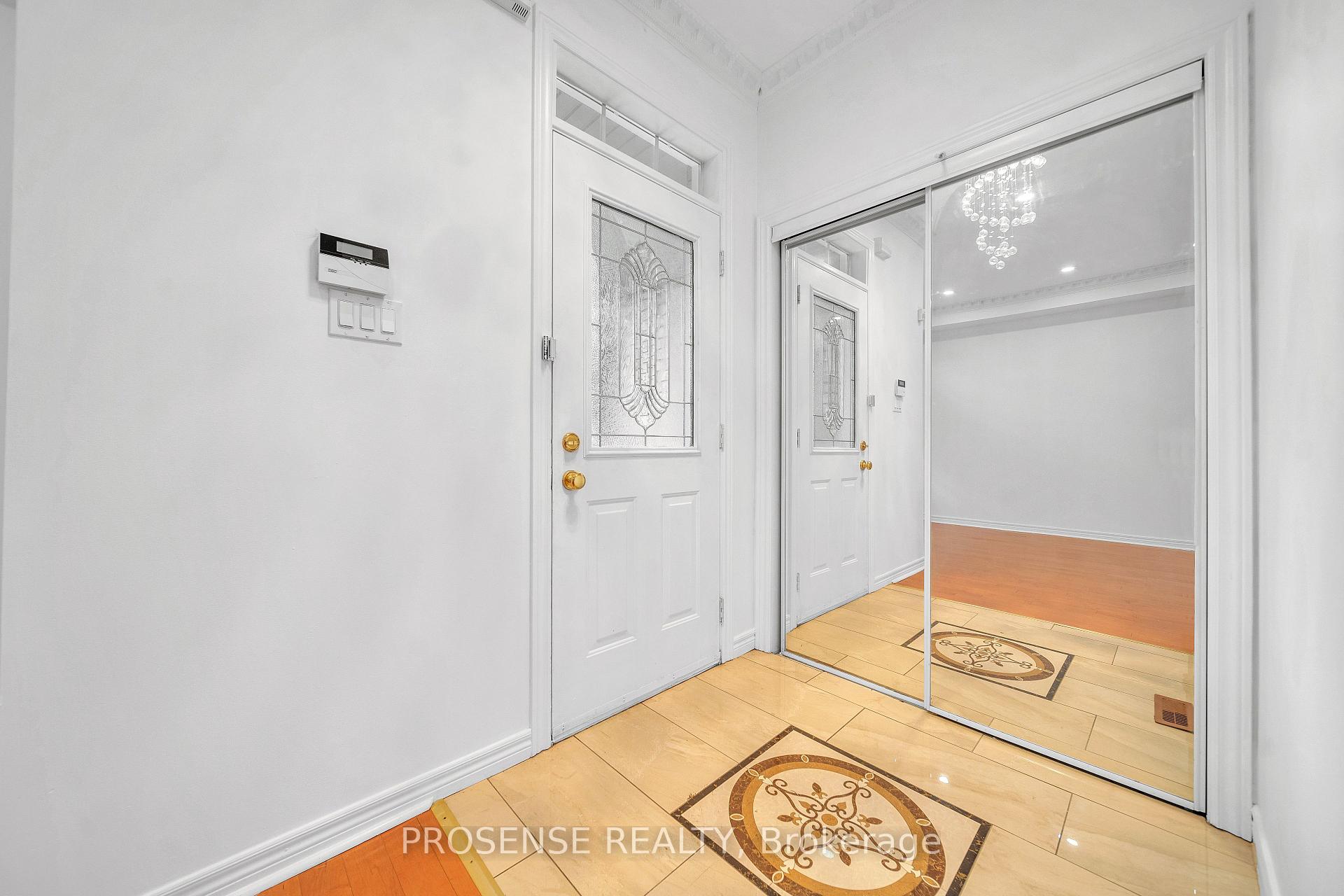 Photo 6 of 2966 Bur Oak Avenue, Markham, Cornell — HOMEH