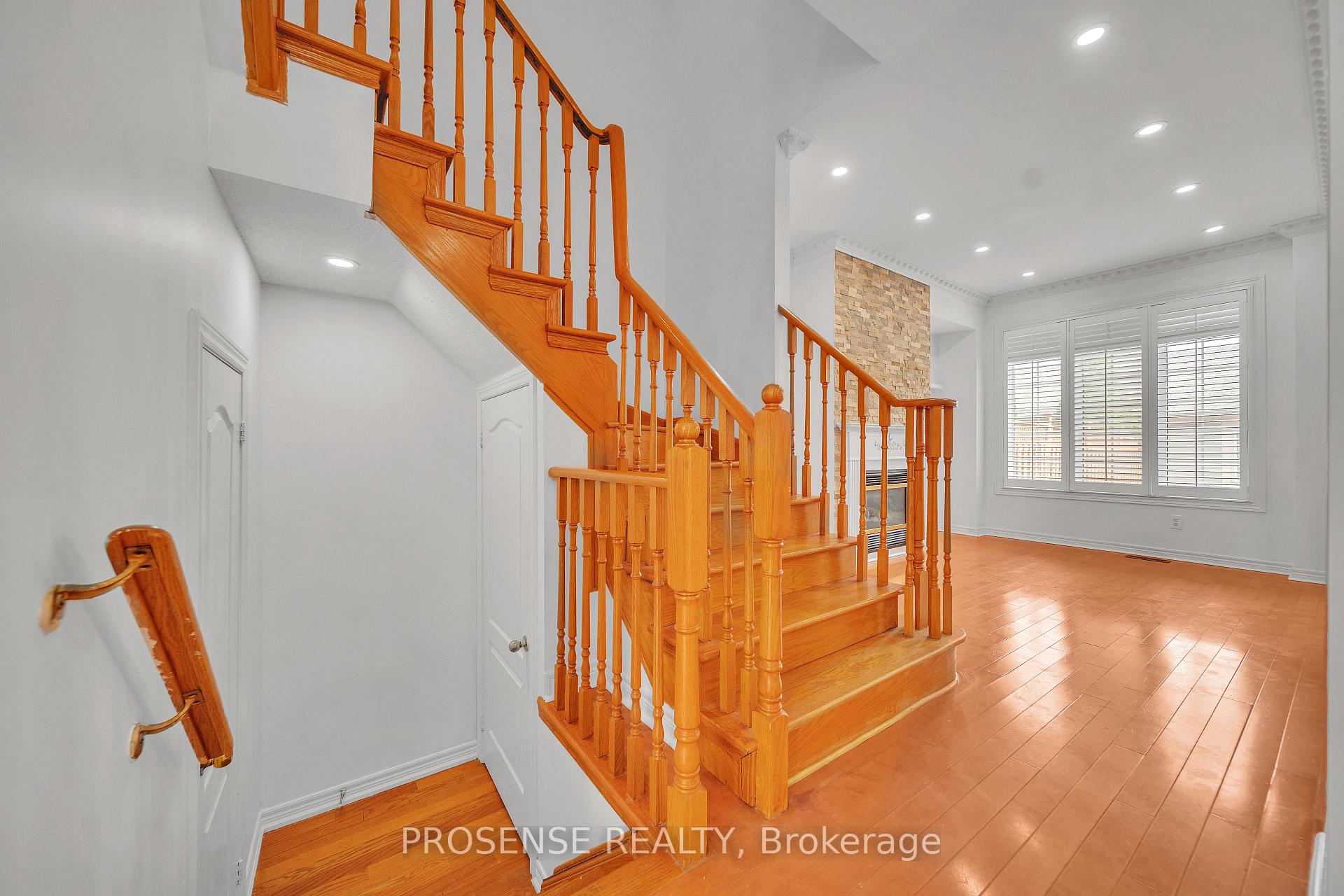 Photo 20 of 2966 Bur Oak Avenue, Markham, Cornell — HOMEH
