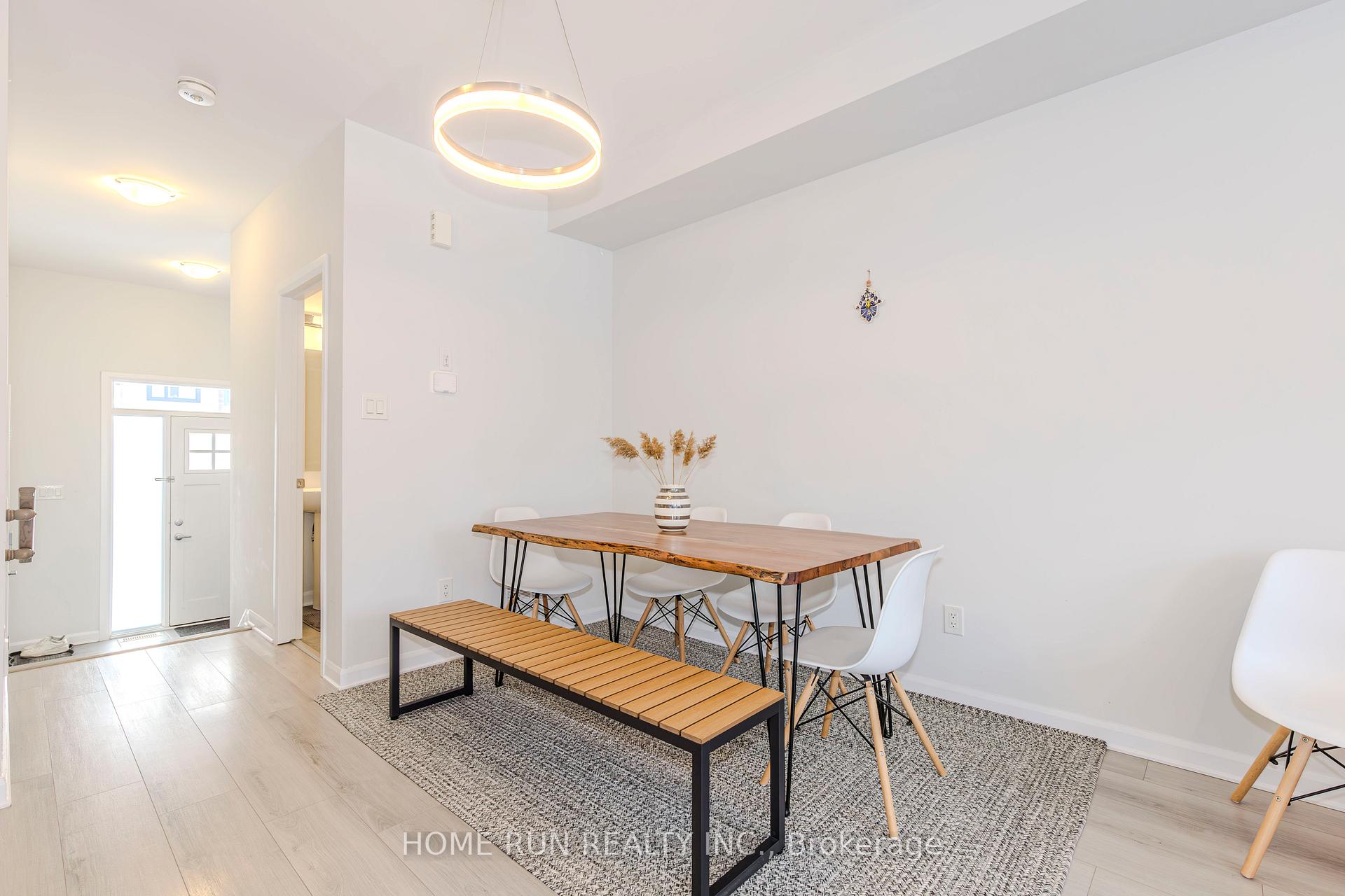 Photo 4 of 111 Natare Place, Ottawa, Kanata - Kanata Lakes/Heritage Hills — HOMEH