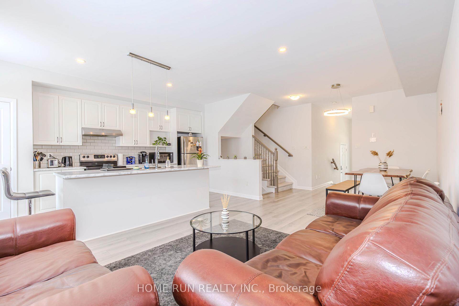 Photo 8 of 111 Natare Place, Ottawa, Kanata - Kanata Lakes/Heritage Hills — HOMEH