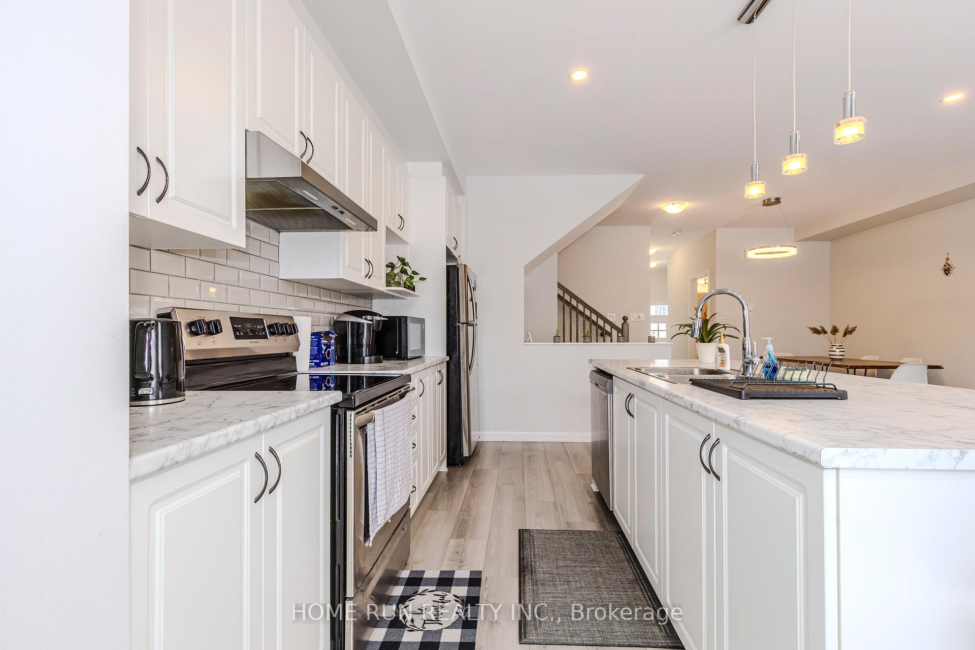 Photo 11 of 111 Natare Place, Ottawa, Kanata - Kanata Lakes/Heritage Hills — HOMEH