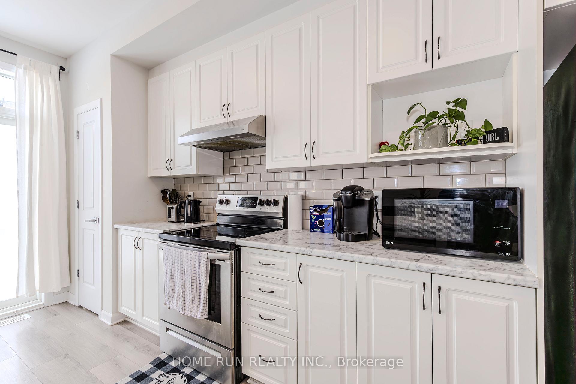 Photo 12 of 111 Natare Place, Ottawa, Kanata - Kanata Lakes/Heritage Hills — HOMEH