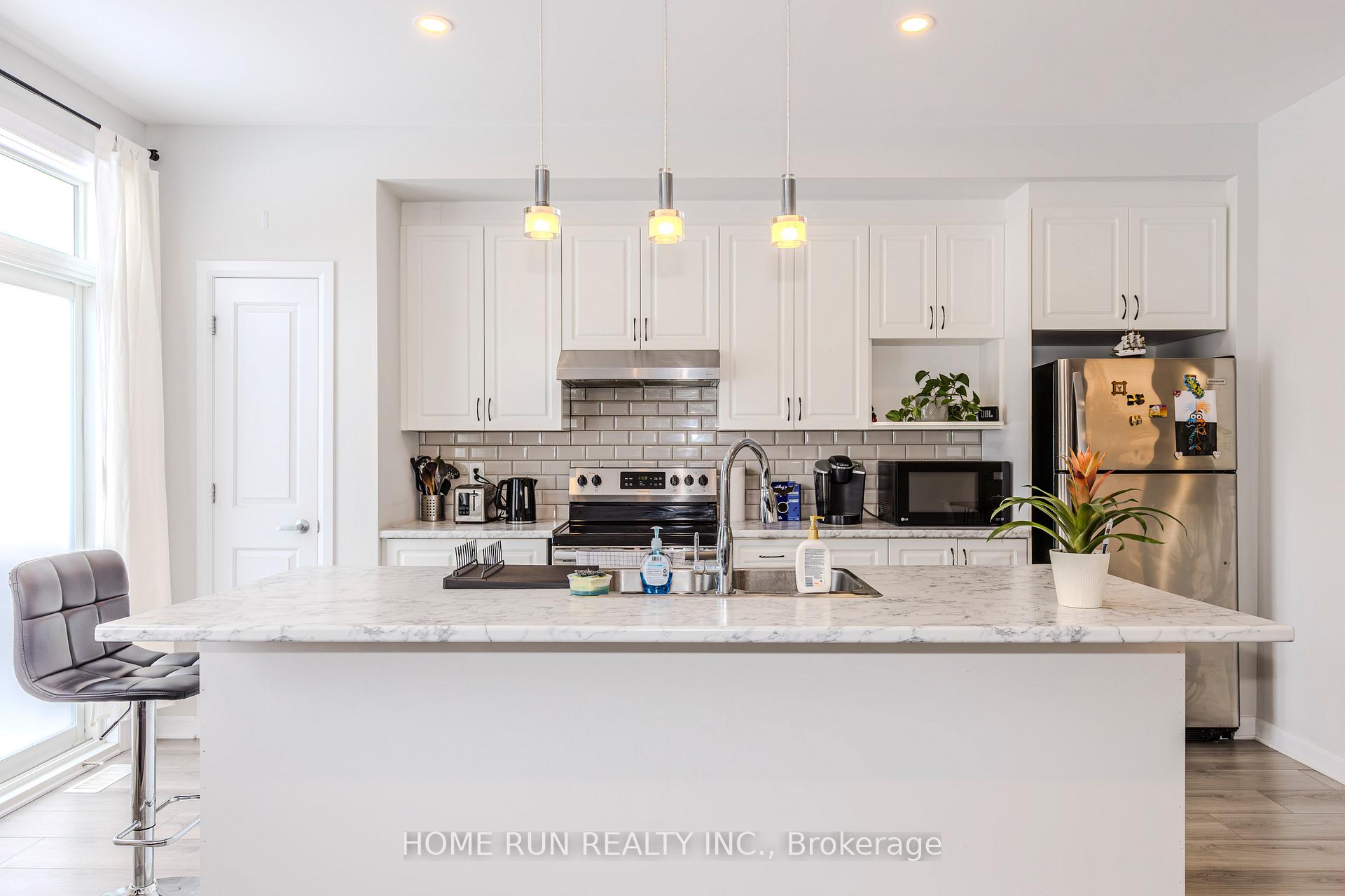 Photo 15 of 111 Natare Place, Ottawa, Kanata - Kanata Lakes/Heritage Hills — HOMEH