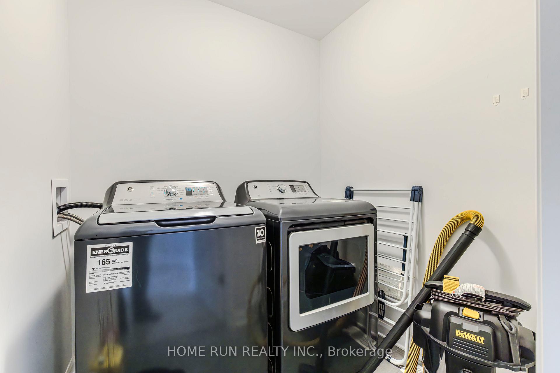 Photo 27 of 111 Natare Place, Ottawa, Kanata - Kanata Lakes/Heritage Hills — HOMEH