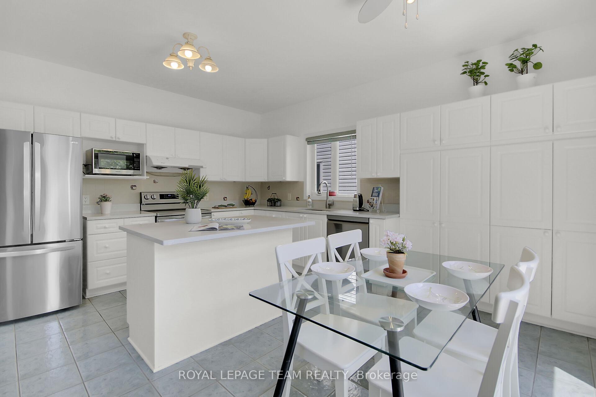 Photo 3 of 59 Maricona Way, Ottawa, Kanata - Kanata Lakes/Heritage Hills — HOMEH
