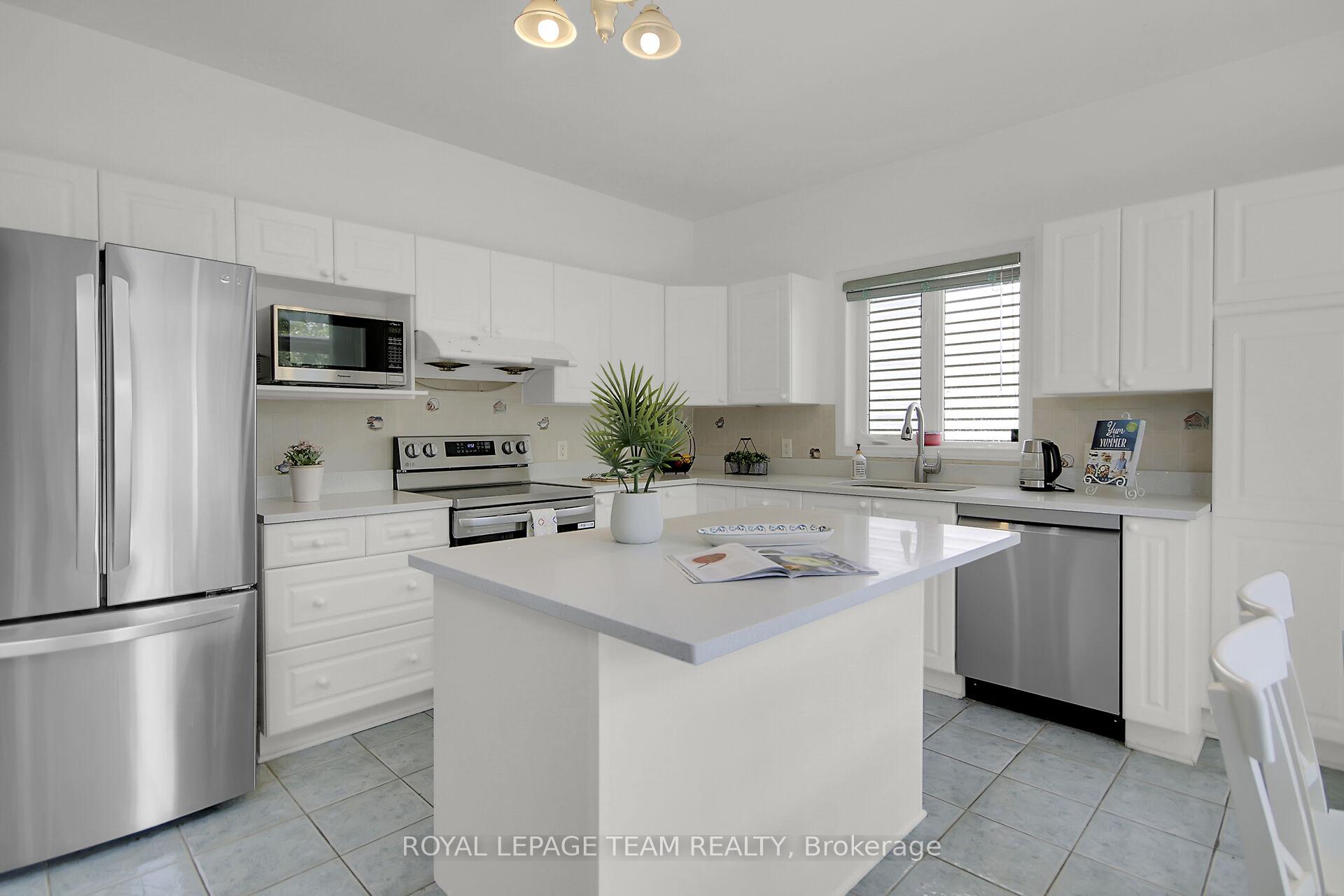 Photo 16 of 59 Maricona Way, Ottawa, Kanata - Kanata Lakes/Heritage Hills — HOMEH