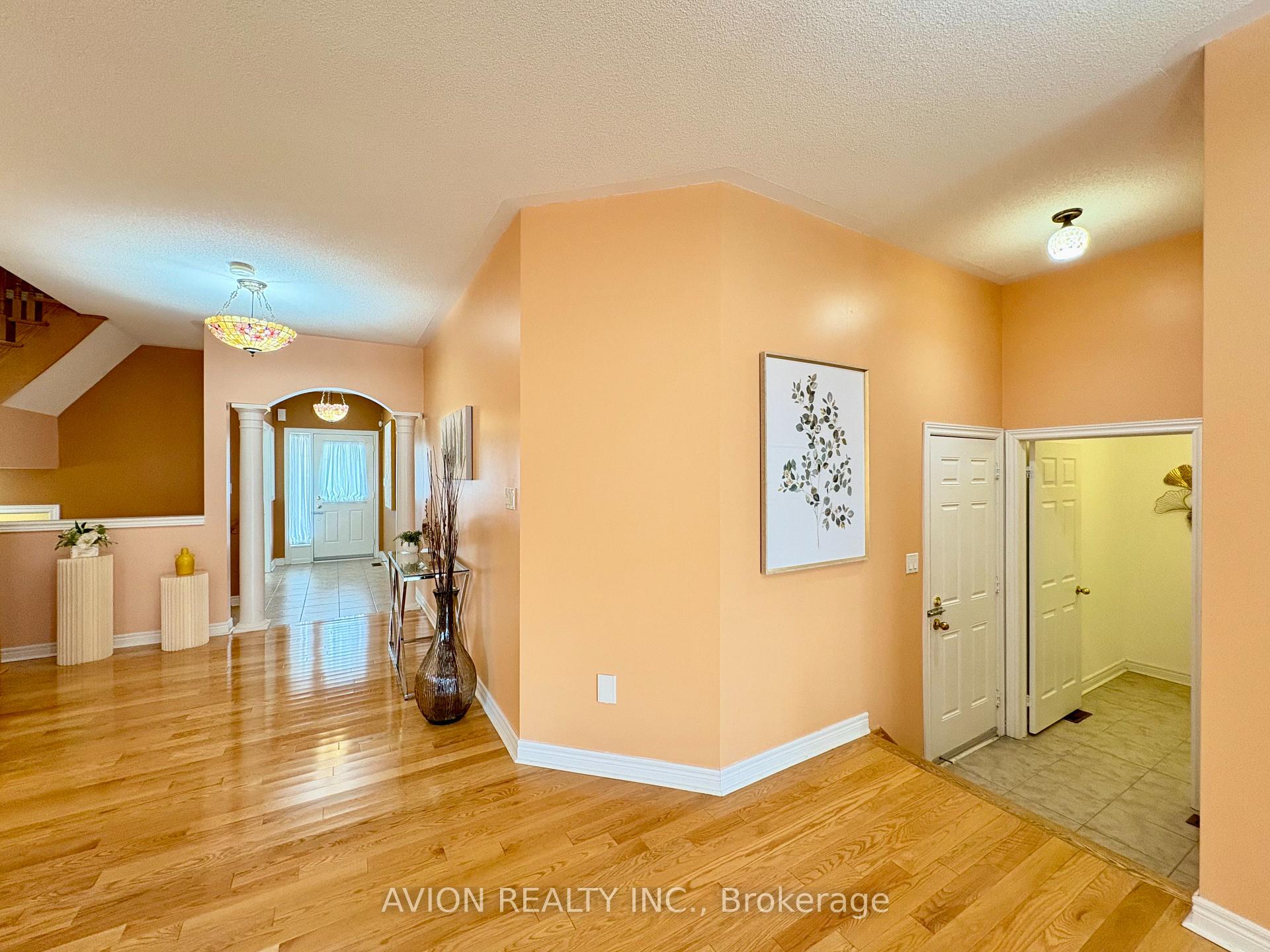 Photo 6 of 9 Outerbrook Road, Markham, Greensborough — HOMEH