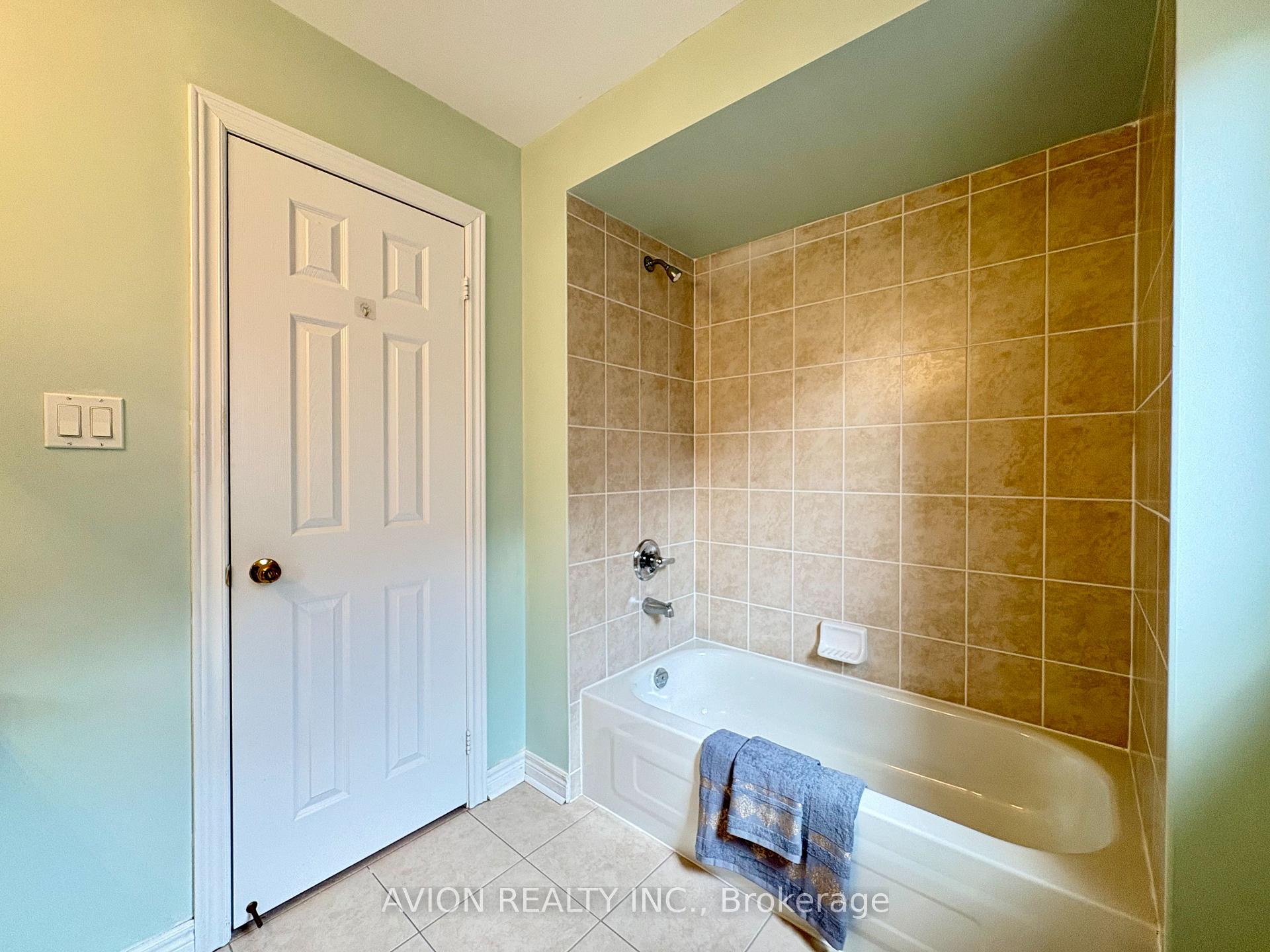 Photo 35 of 9 Outerbrook Road, Markham, Greensborough — HOMEH