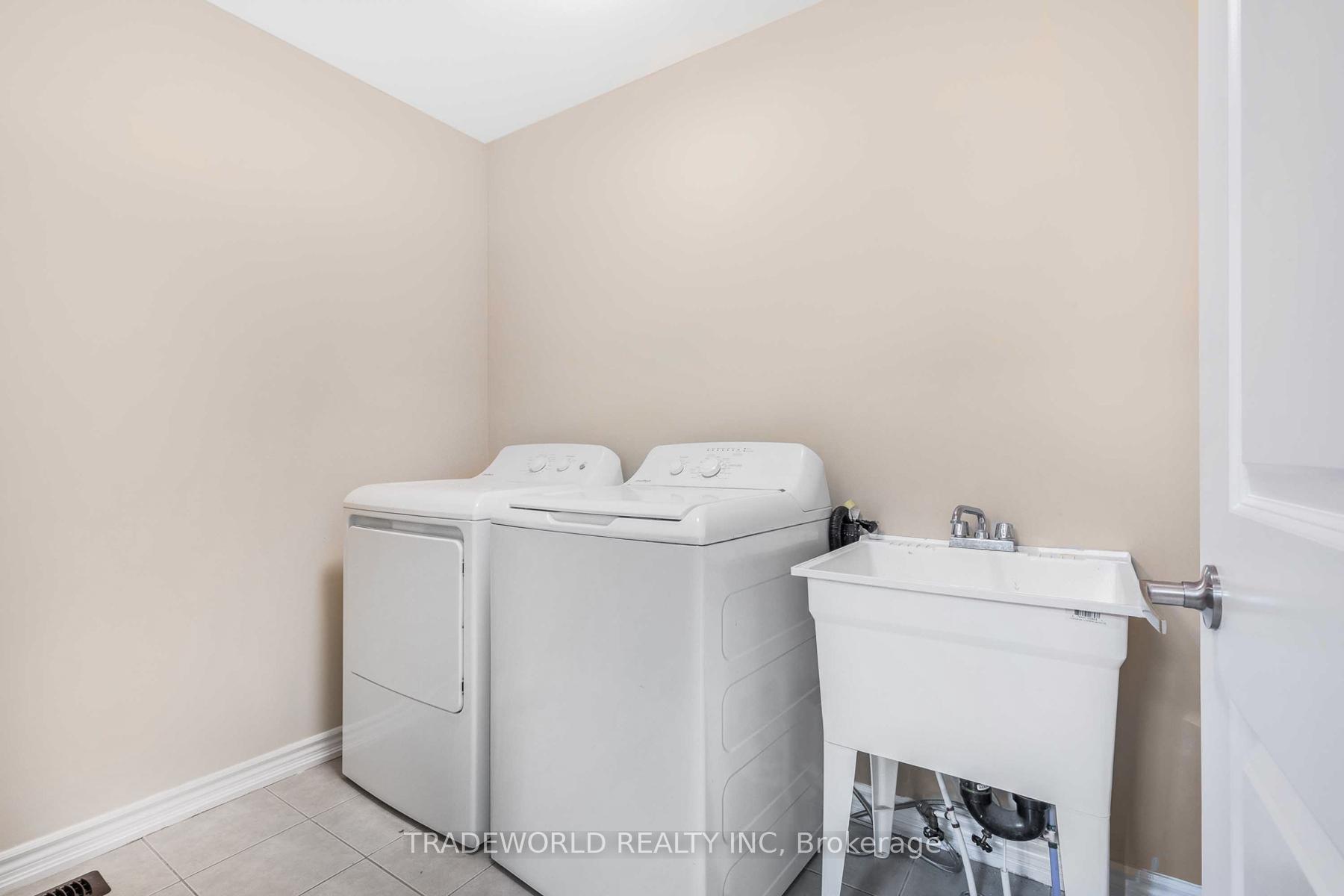 Photo 25 of 210 William Forster Road, Markham, Cornell — HOMEH
