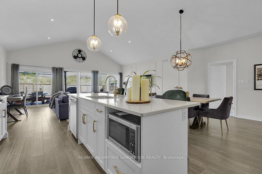 Photo 23 of 42 Bowman Drive, Middlesex Centre, Ilderton — HOMEH