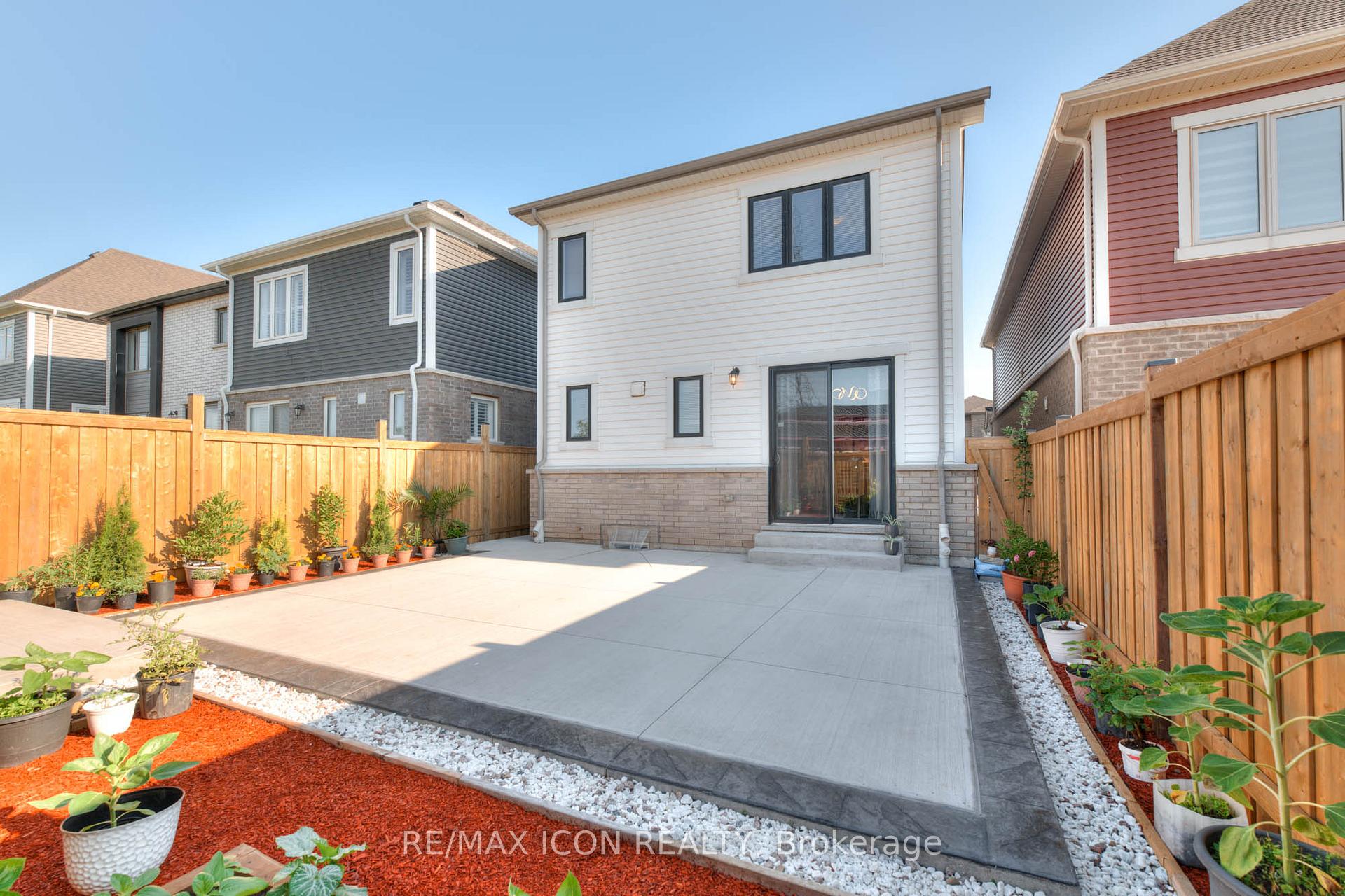 Photo 38 of 22 Saxony Street, Kitchener — HOMEH