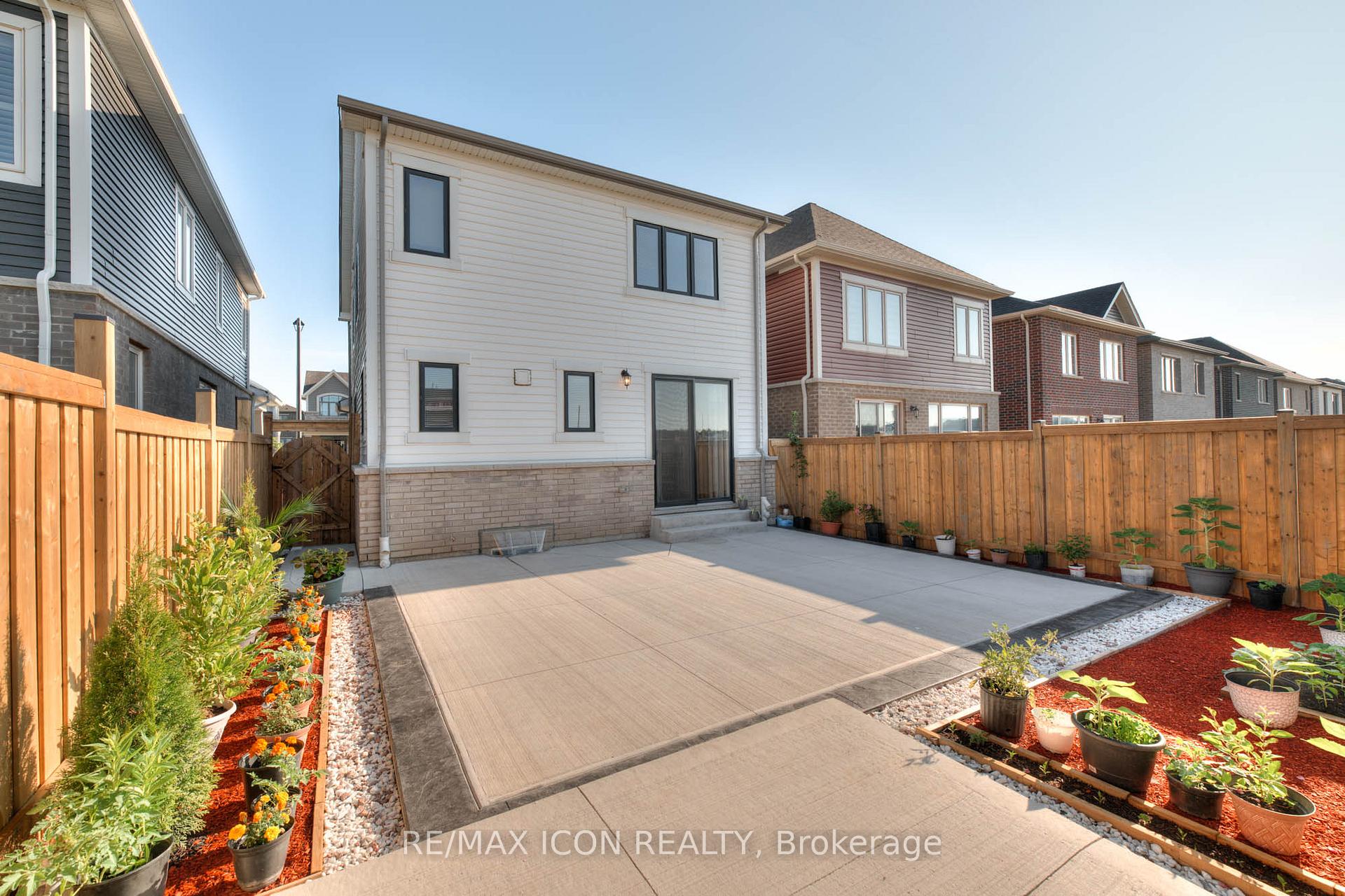 Photo 39 of 22 Saxony Street, Kitchener — HOMEH